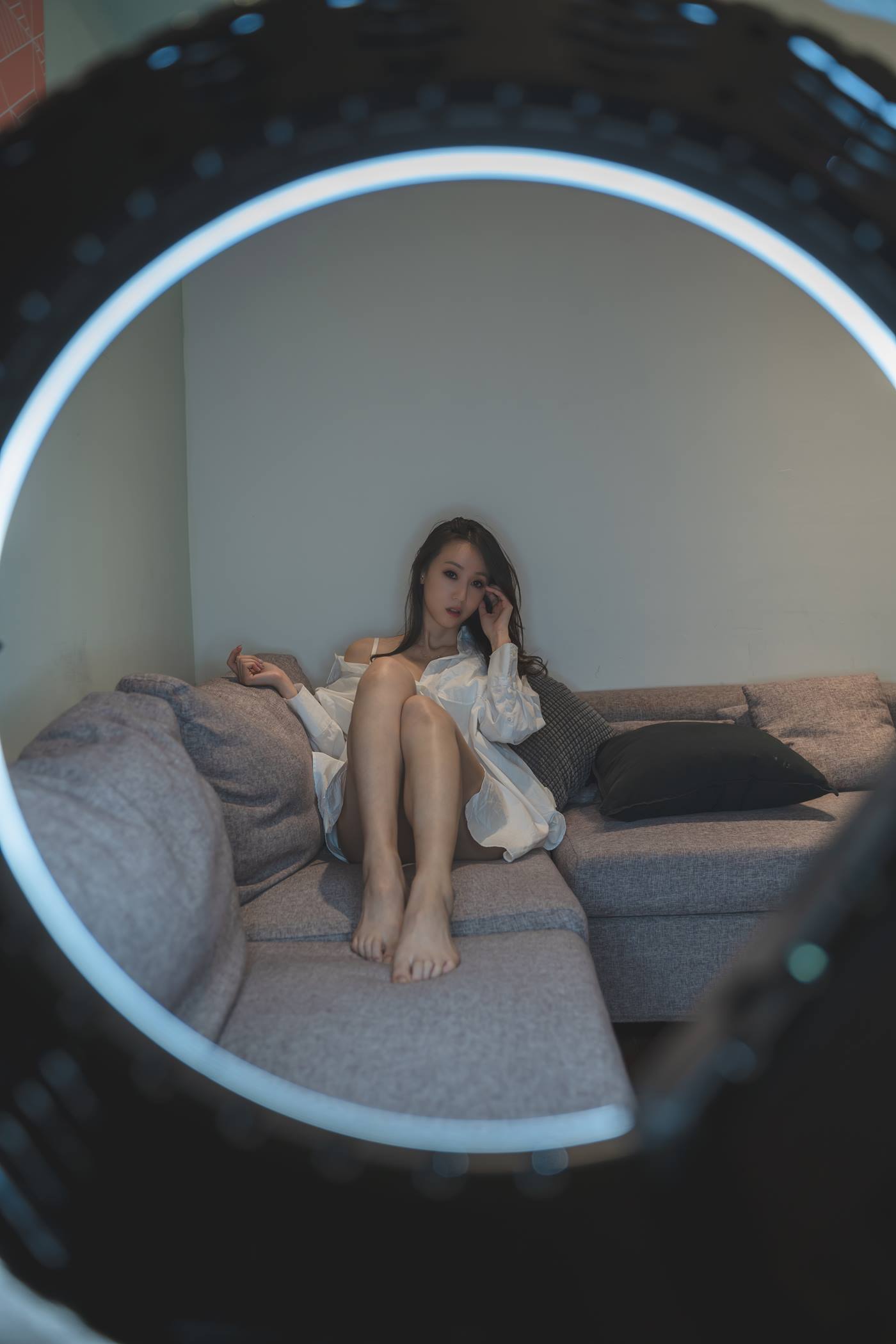 图片[108]-Limerence原创 No.060 性感白衬衫yoko 还不快躺下让我踩踩 [124P] – 速更版-美库