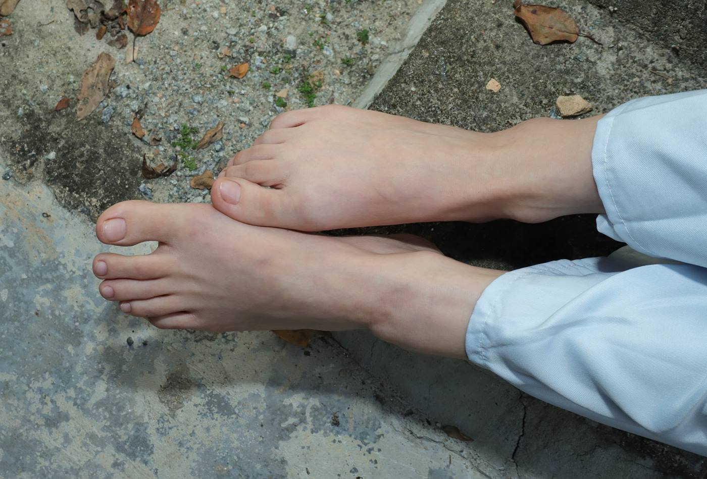 图片[119]-[Pary学生模拍] No.049 极品美女小芳穿上汉服古镇赤脚 [151P] – 速更版-美库