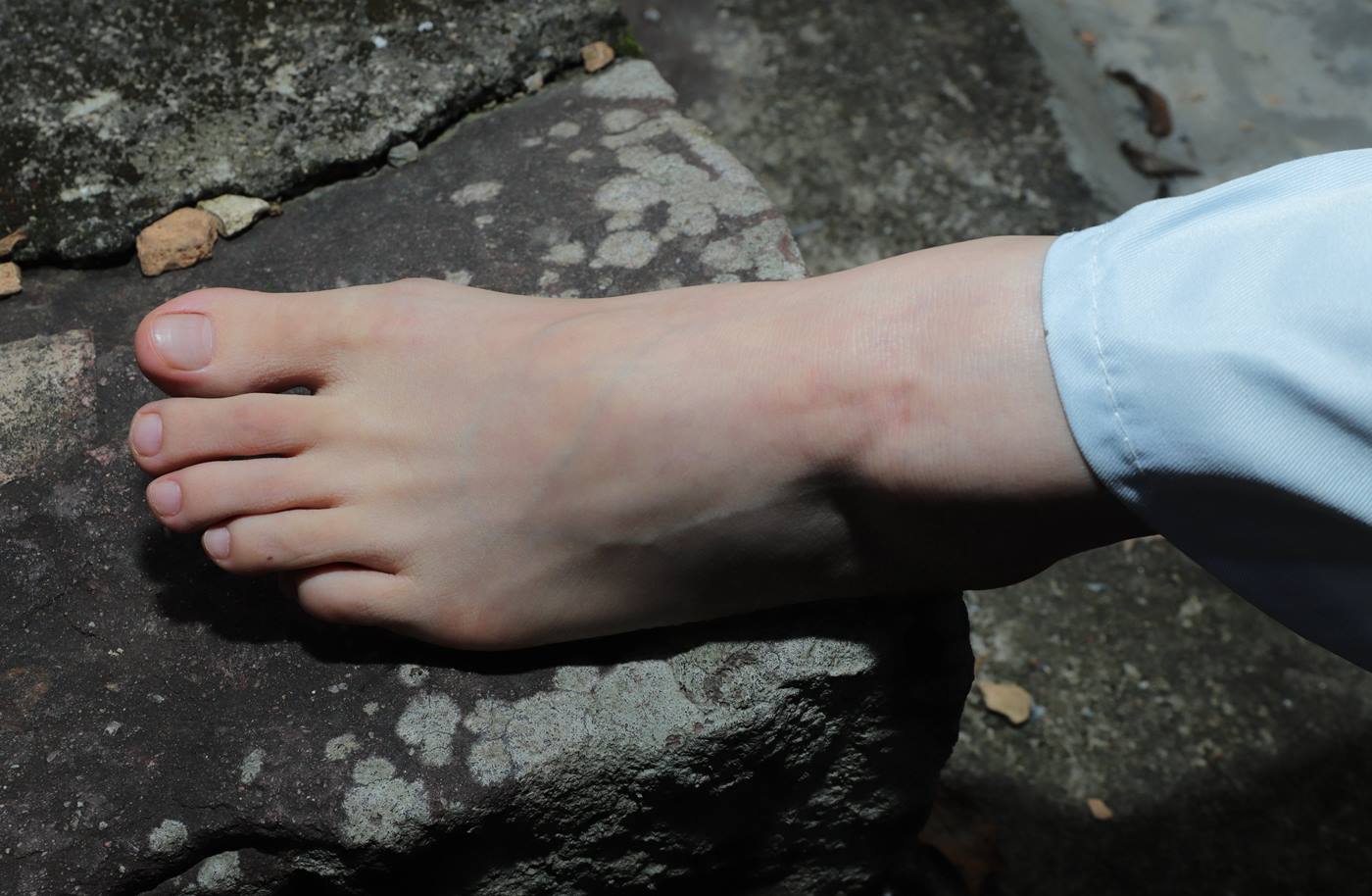 图片[129]-[Pary学生模拍] No.049 极品美女小芳穿上汉服古镇赤脚 [151P] – 速更版-美库