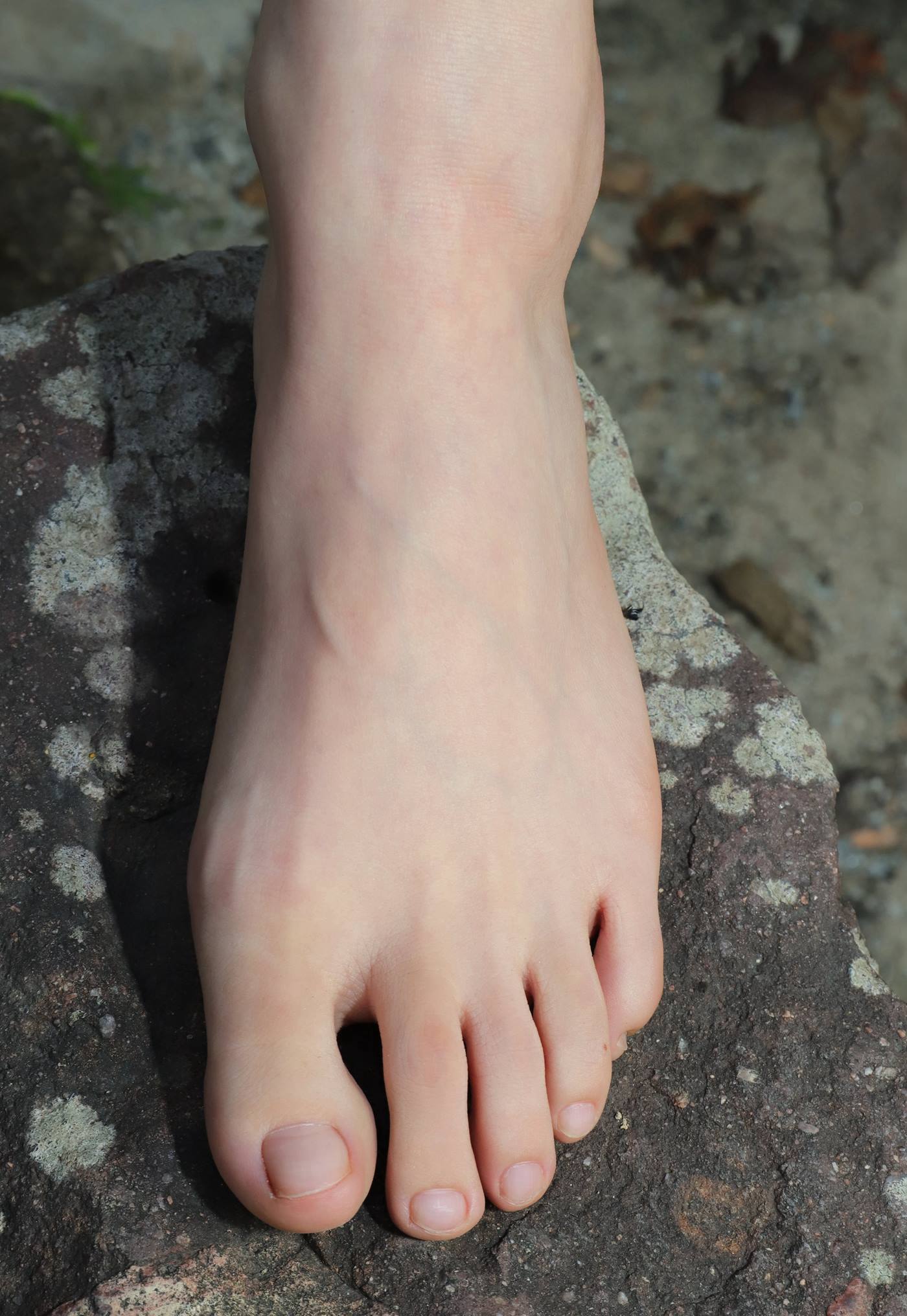 图片[136]-[Pary学生模拍] No.049 极品美女小芳穿上汉服古镇赤脚 [151P] – 速更版-美库