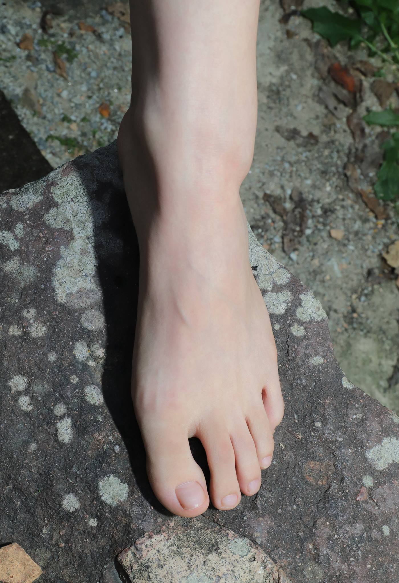 图片[138]-[Pary学生模拍] No.049 极品美女小芳穿上汉服古镇赤脚 [151P] – 速更版-美库