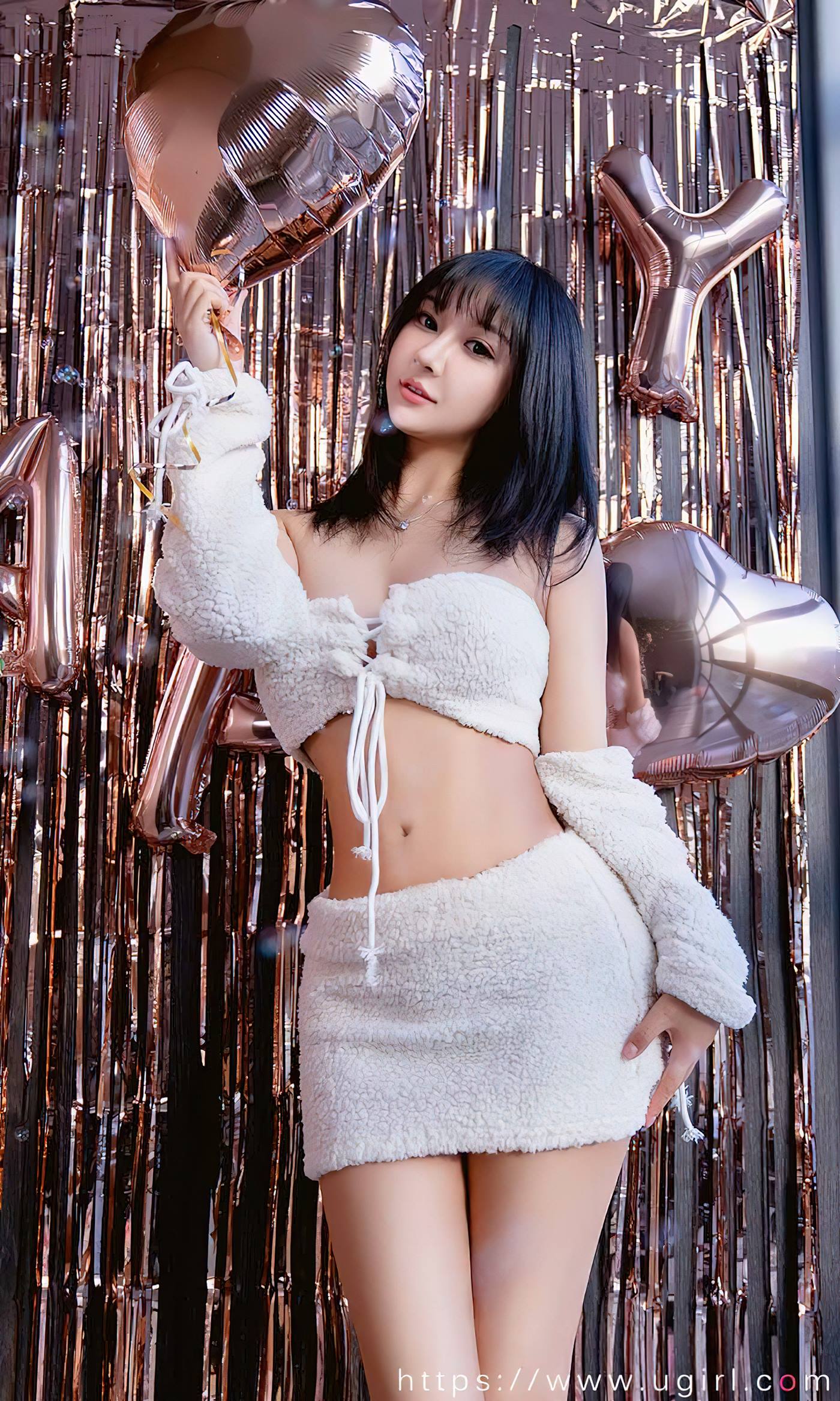 图片[36]-[爱尤物]2023 NO.2515 韩熙 爱意暖风[35P] – 速更版-美库