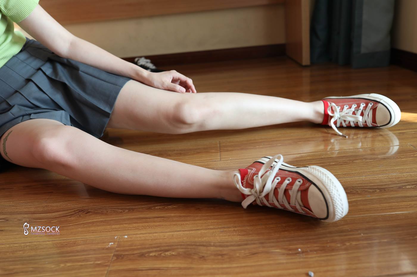 图片[25]-[MZSOCK]爱美足 NO.170 悦悦[101P] – 速更版-美库