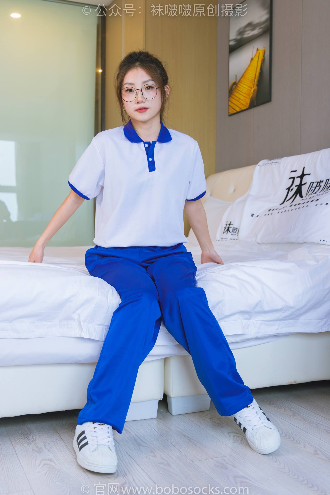 图片[25]-[BoBoSocks袜啵啵]NO.193 小沫-贝壳头板鞋、白棉袜、肉丝、校服裤里丝[140P] – 速更版-美库