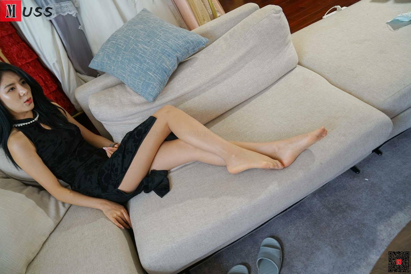 图片[23]-[MussGirl慕丝女郎]NO.423 居家沙发A[58P] – 速更版-美库
