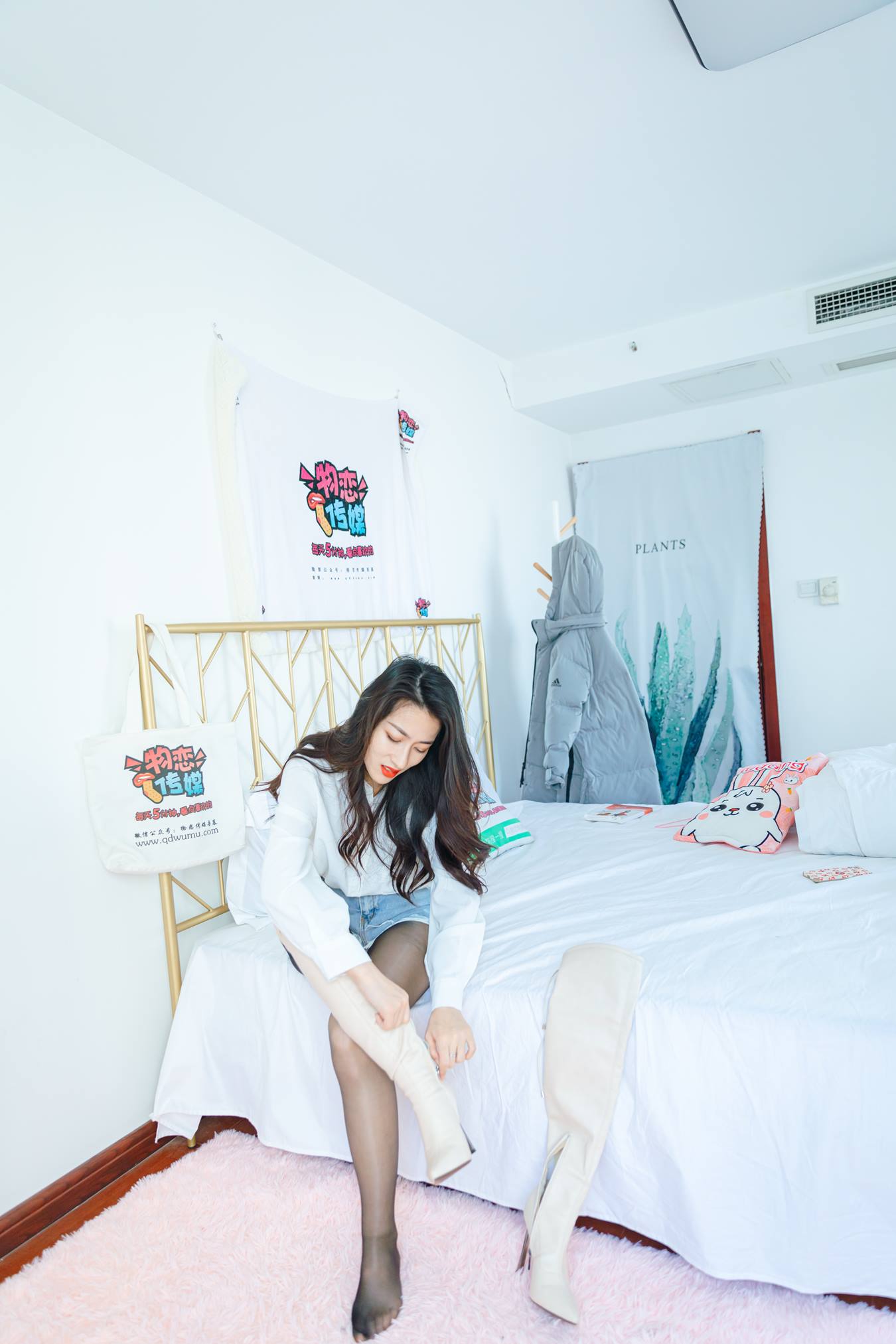 图片[72]-物恋传媒 NO.725 小茶-画中戏情[154P] – 速更版-美库