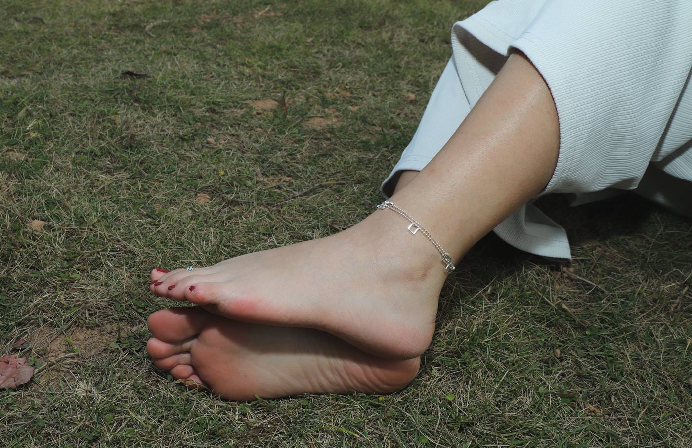 图片[52]-[Pary学生模拍] No.051 大学生静雯室内室外展示36码小可爱美jiao [121P] – 速更版-美库