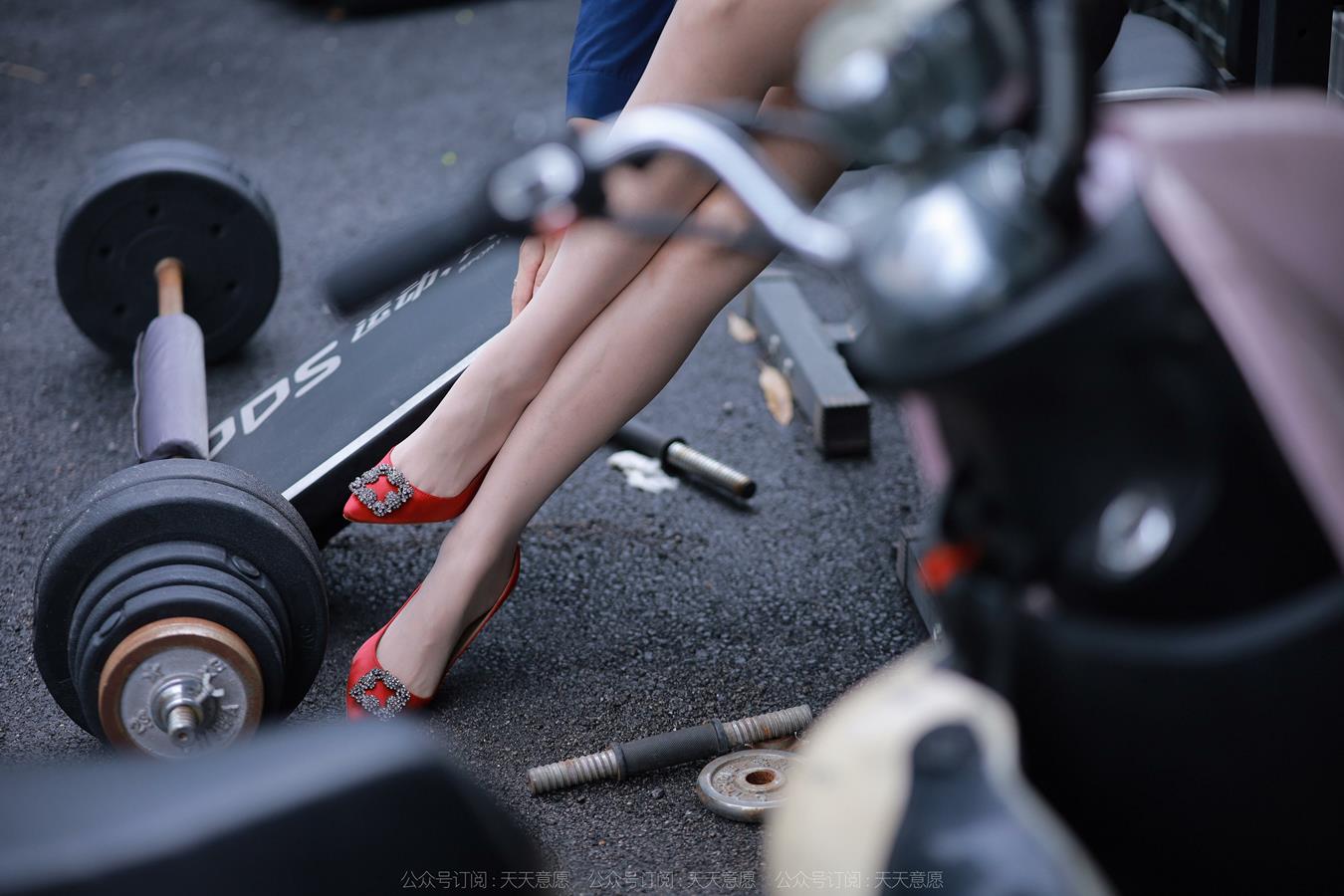 图片[32]-[IESS异思趣向] 耽丝  221120小宝 [87P] – 速更版-美库