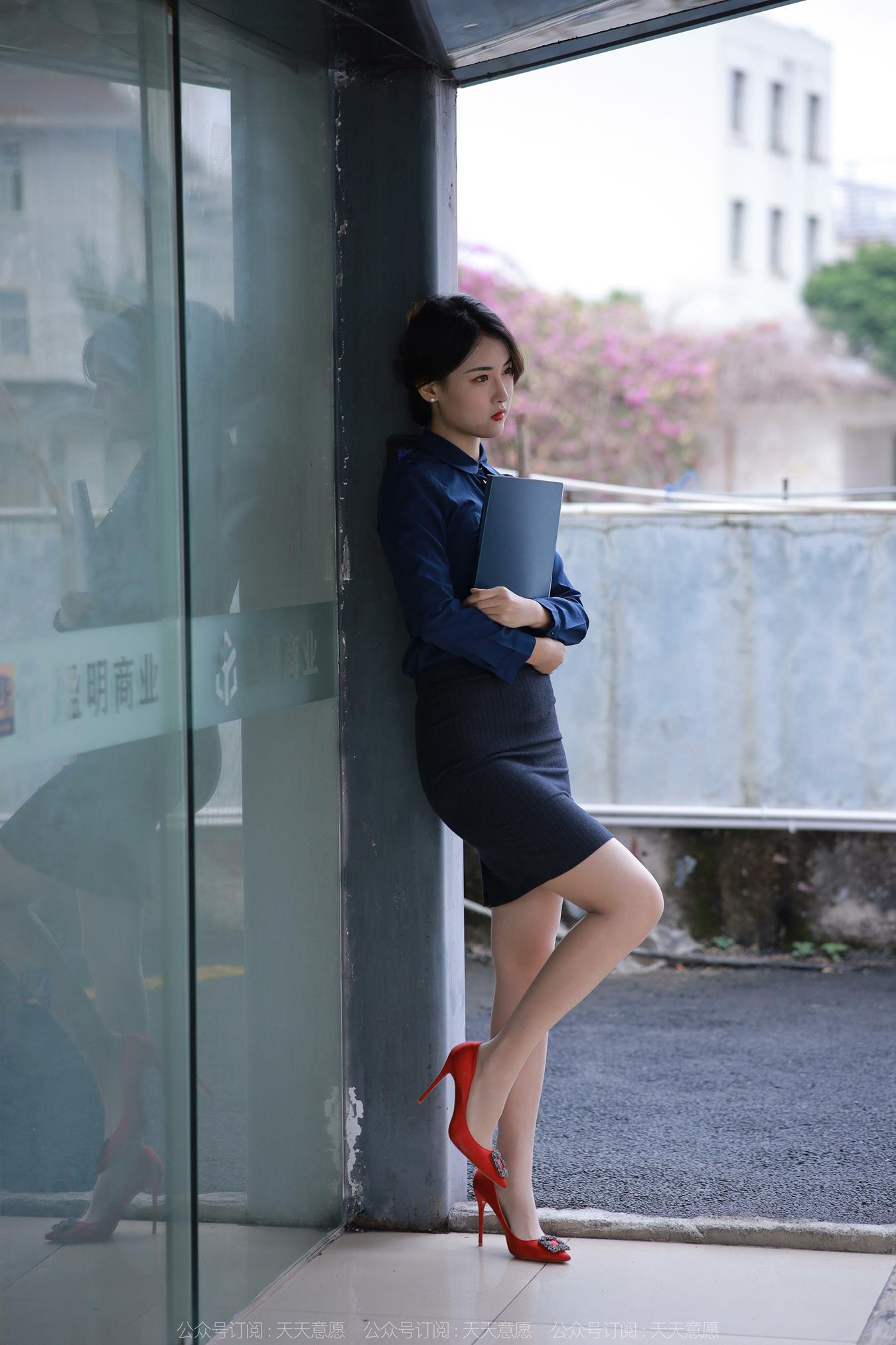 图片[88]-[IESS异思趣向] 耽丝  221120小宝 [87P] – 速更版-美库