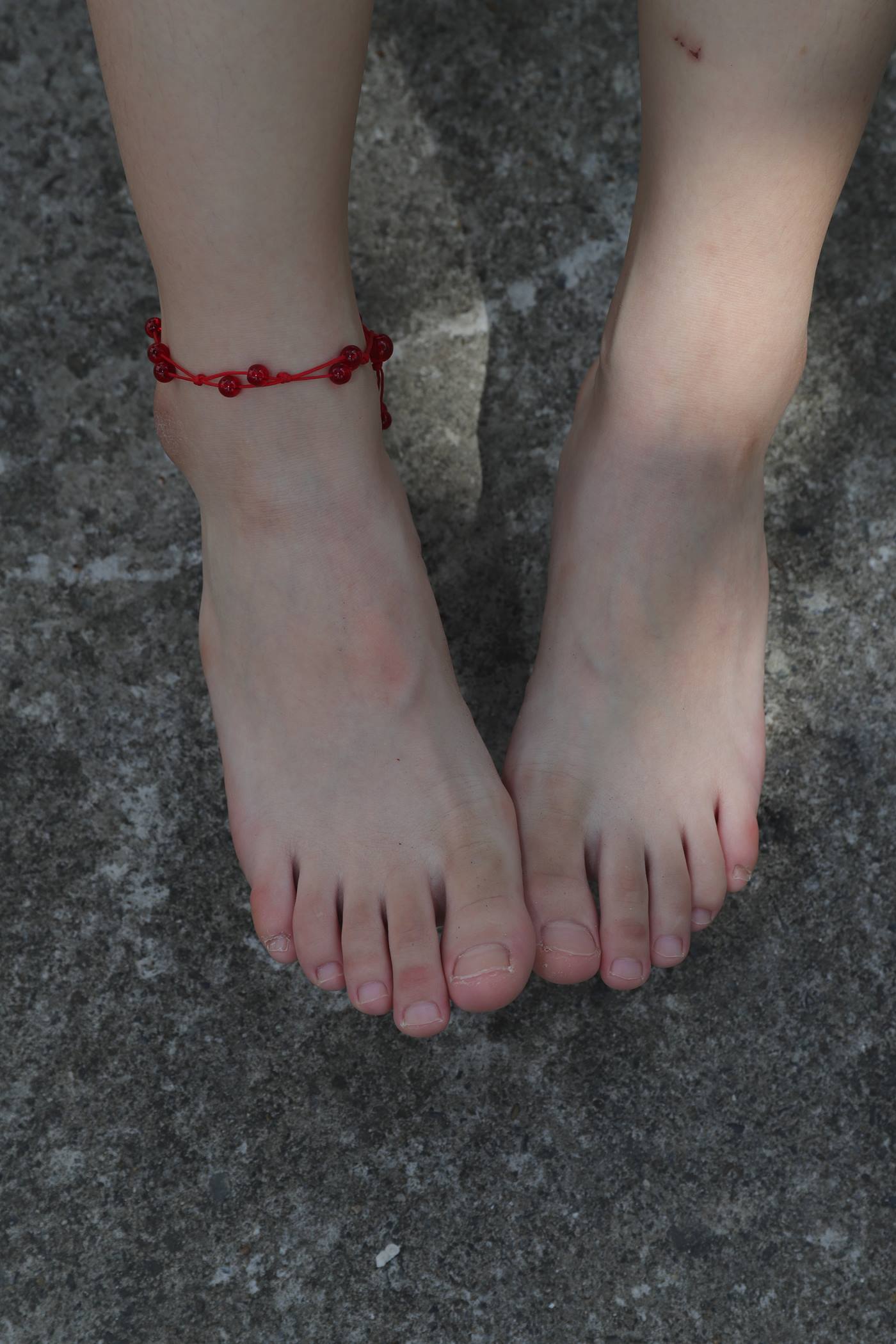 图片[10]-[Pary学生模拍] No.052 有点害羞的小尹的37码超白嫩脚 [76P] – 速更版-美库