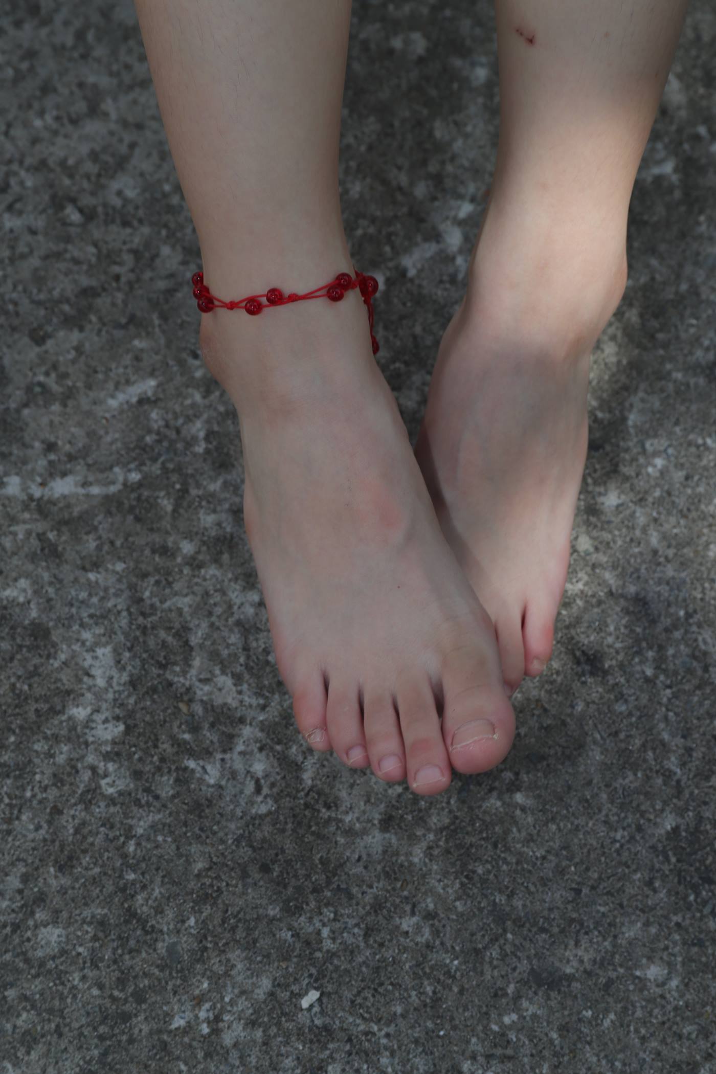 图片[11]-[Pary学生模拍] No.052 有点害羞的小尹的37码超白嫩脚 [76P] – 速更版-美库