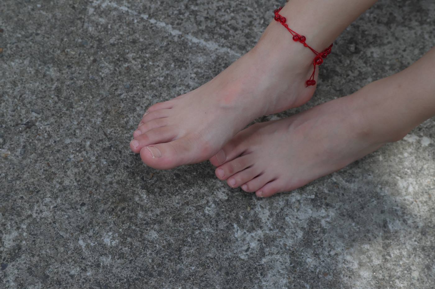 图片[15]-[Pary学生模拍] No.052 有点害羞的小尹的37码超白嫩脚 [76P] – 速更版-美库