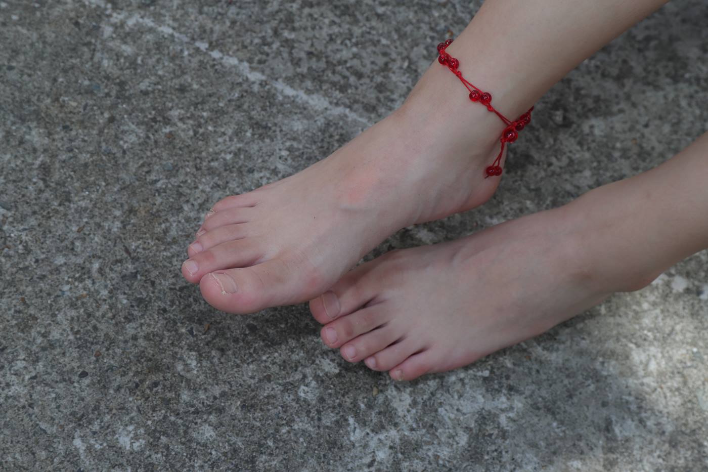 图片[16]-[Pary学生模拍] No.052 有点害羞的小尹的37码超白嫩脚 [76P] – 速更版-美库