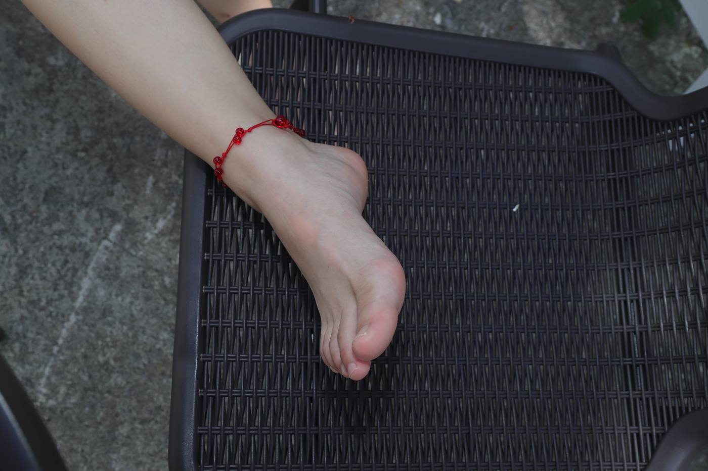 图片[18]-[Pary学生模拍] No.052 有点害羞的小尹的37码超白嫩脚 [76P] – 速更版-美库