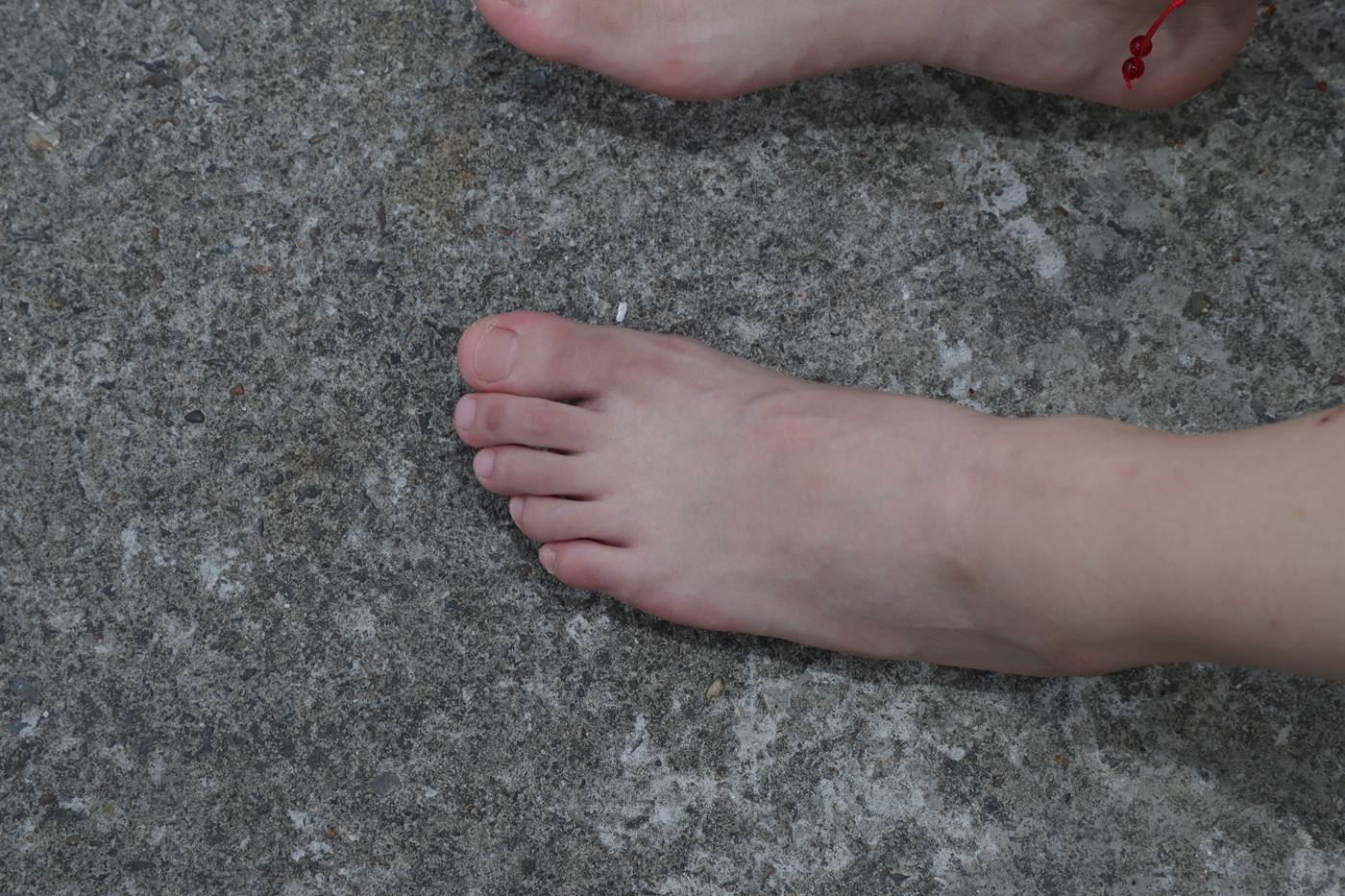 图片[47]-[Pary学生模拍] No.052 有点害羞的小尹的37码超白嫩脚 [76P] – 速更版-美库