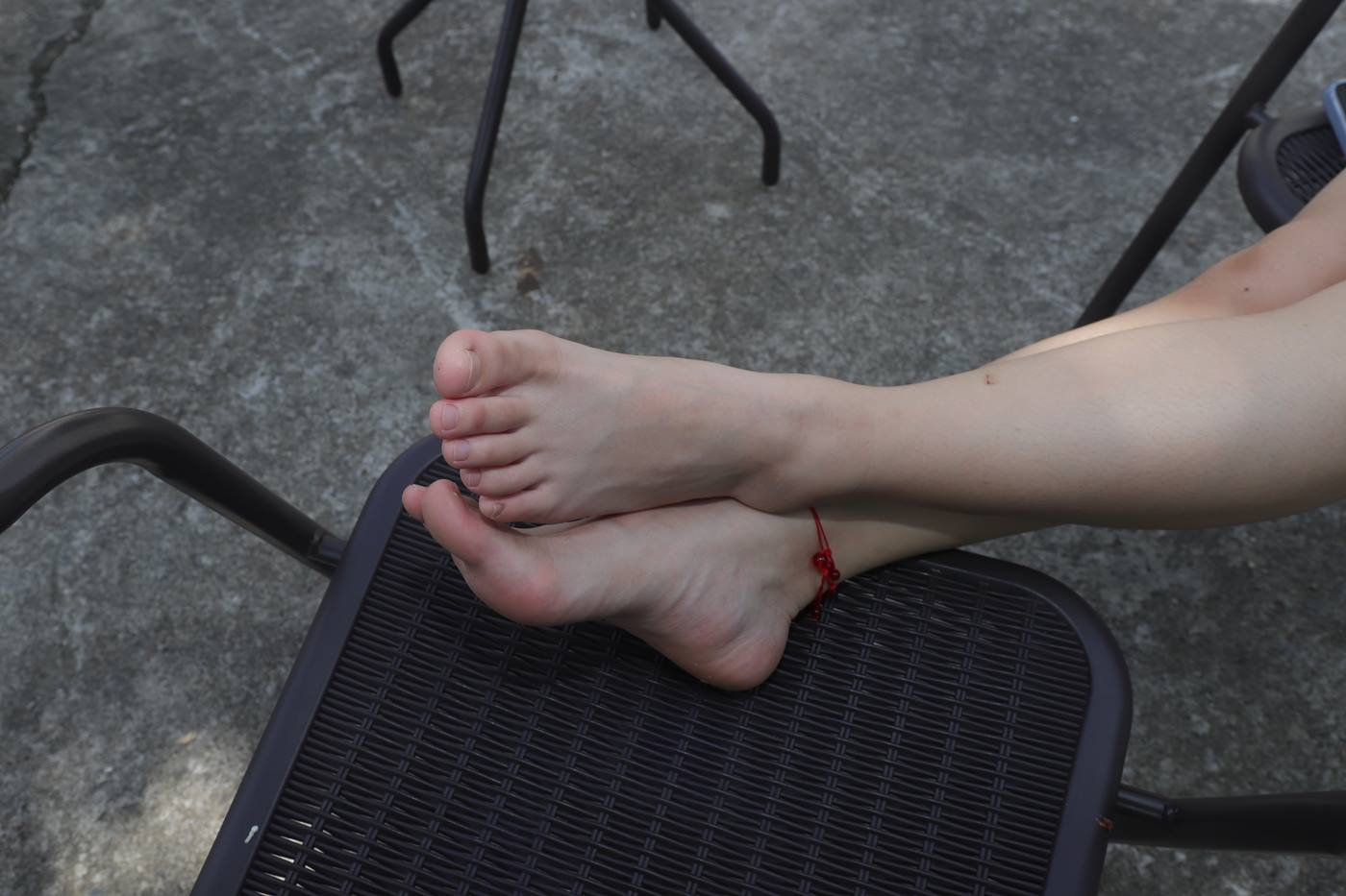 图片[63]-[Pary学生模拍] No.052 有点害羞的小尹的37码超白嫩脚 [76P] – 速更版-美库