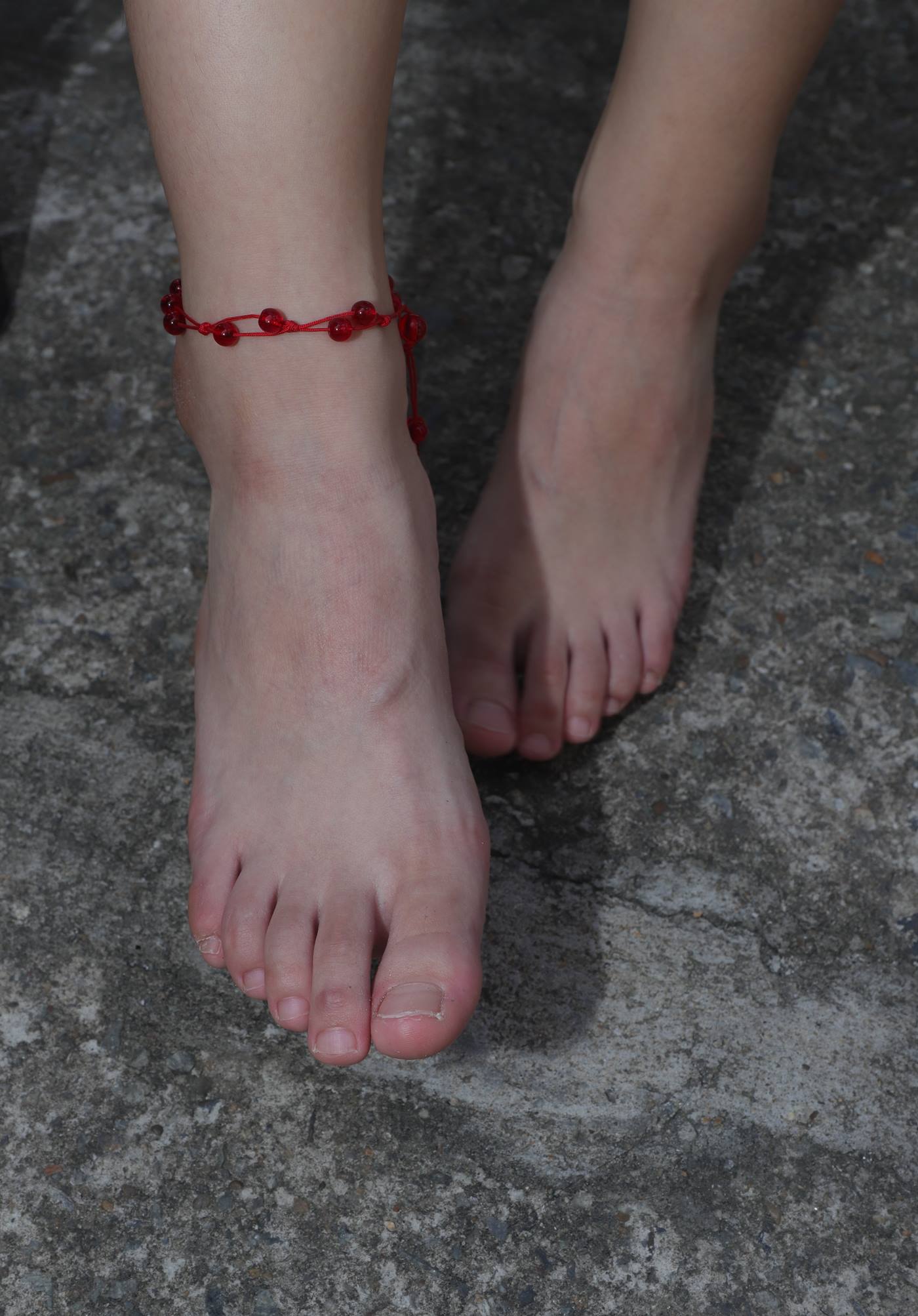 图片[76]-[Pary学生模拍] No.052 有点害羞的小尹的37码超白嫩脚 [76P] – 速更版-美库