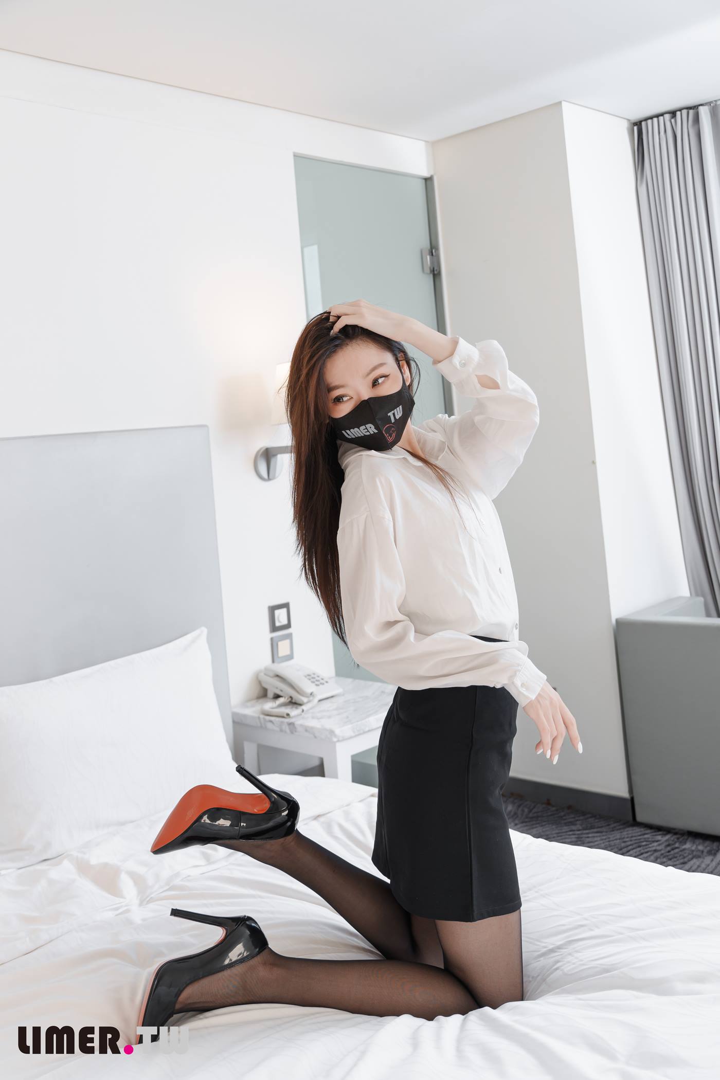 图片[71]-Limerence原创 NO.063 語葳女神 Jaly完美长腿 黑丝 OL诱惑[75P] – 速更版-美库