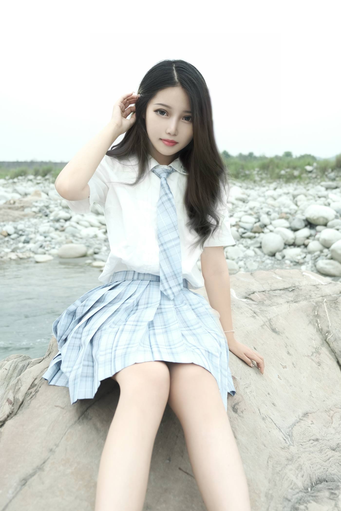 图片[20]-eloise软软  – 河边JK[32P] – 速更版-美库