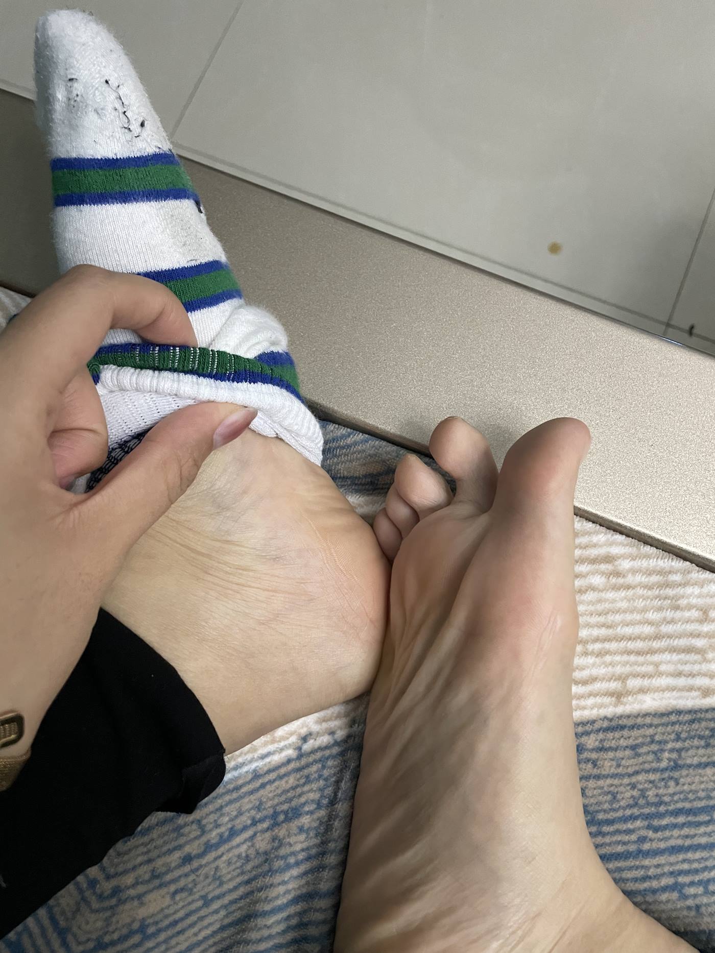 图片[22]-[誉铭传媒]袜足摄影 2023年《02月整合福利》[130P] – 速更版-美库