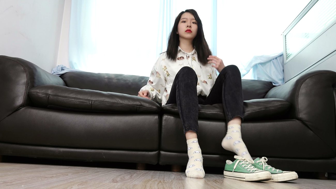 图片[34]-[Sexy Asian Girls Feet] NO.035-初恋般记忆的小女生YIYI近距离秀脚 [239P] – 速更版-美库