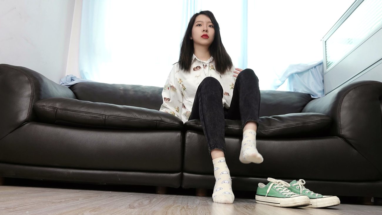 图片[35]-[Sexy Asian Girls Feet] NO.035-初恋般记忆的小女生YIYI近距离秀脚 [239P] – 速更版-美库