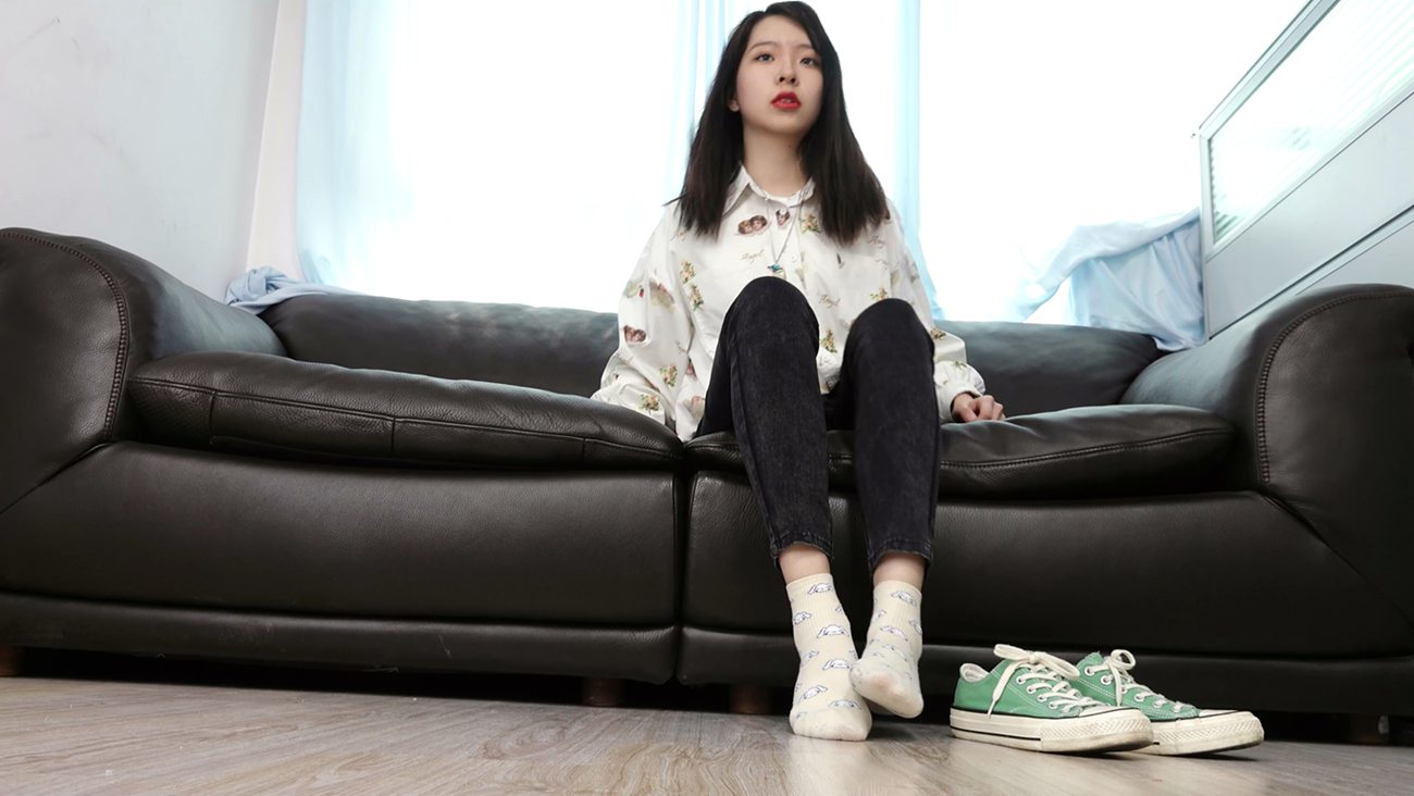 图片[36]-[Sexy Asian Girls Feet] NO.035-初恋般记忆的小女生YIYI近距离秀脚 [239P] – 速更版-美库