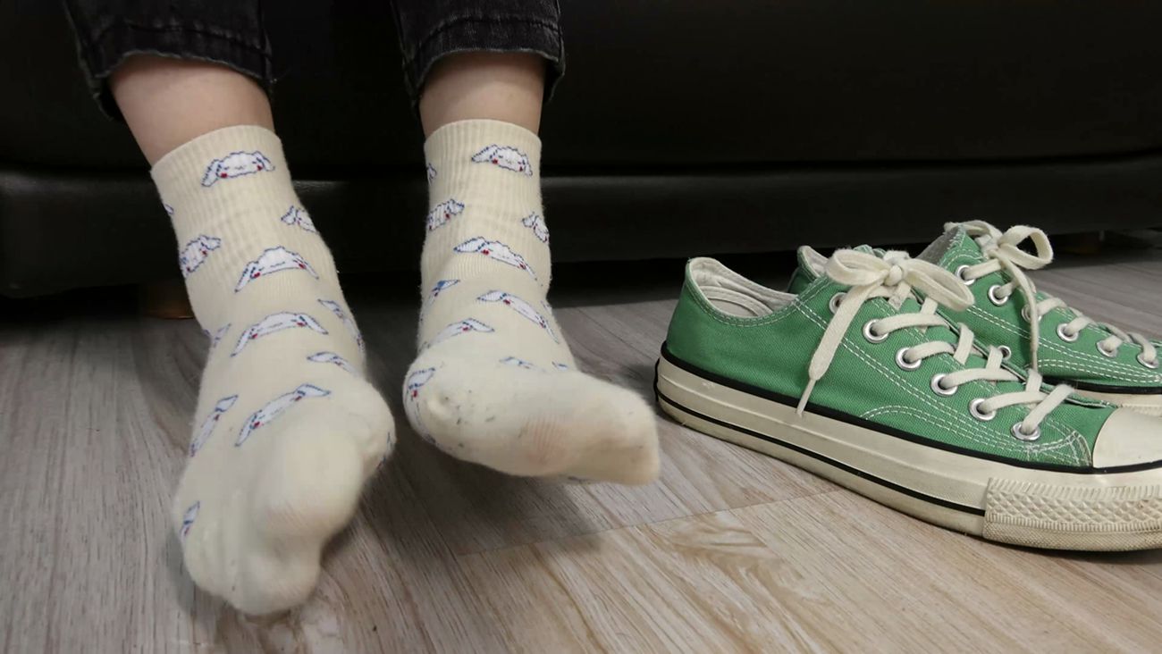 图片[46]-[Sexy Asian Girls Feet] NO.035-初恋般记忆的小女生YIYI近距离秀脚 [239P] – 速更版-美库