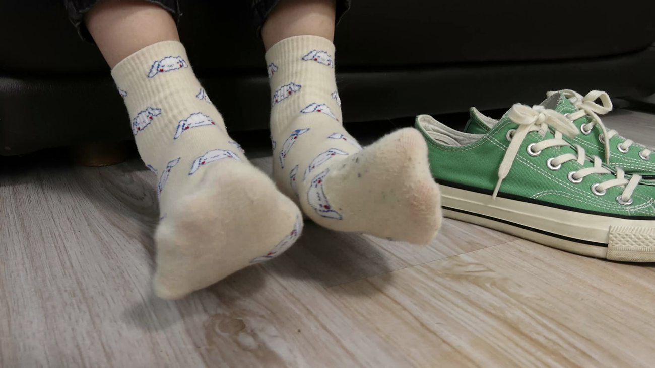 图片[47]-[Sexy Asian Girls Feet] NO.035-初恋般记忆的小女生YIYI近距离秀脚 [239P] – 速更版-美库