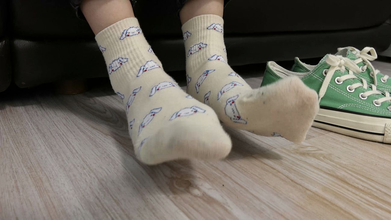 图片[48]-[Sexy Asian Girls Feet] NO.035-初恋般记忆的小女生YIYI近距离秀脚 [239P] – 速更版-美库