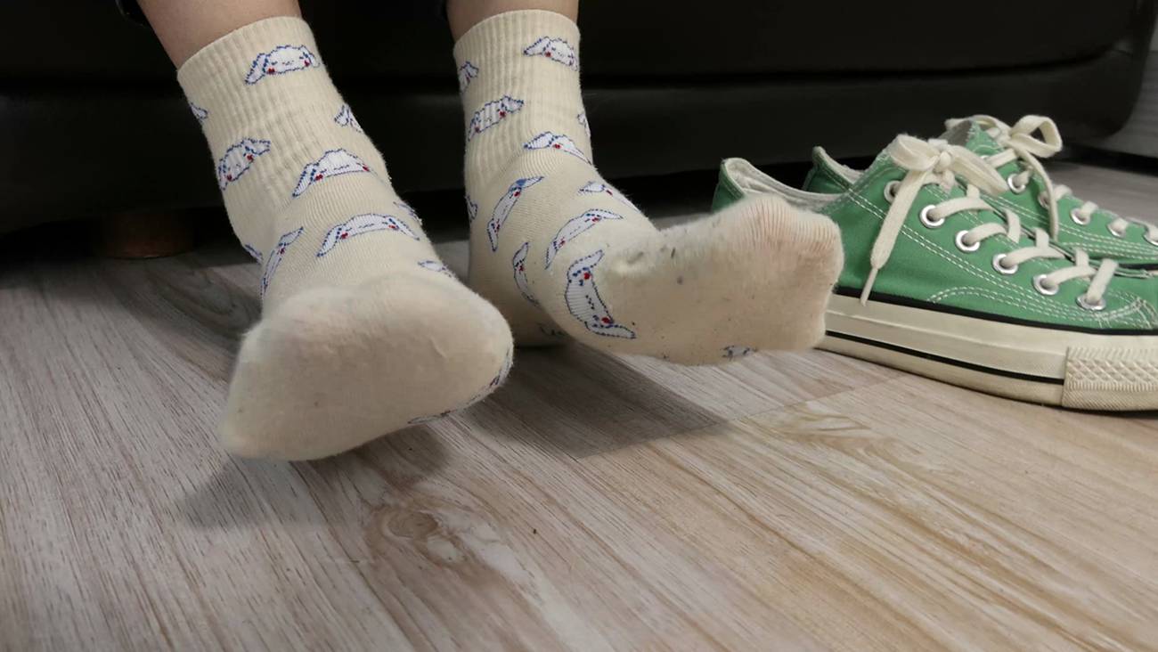 图片[51]-[Sexy Asian Girls Feet] NO.035-初恋般记忆的小女生YIYI近距离秀脚 [239P] – 速更版-美库