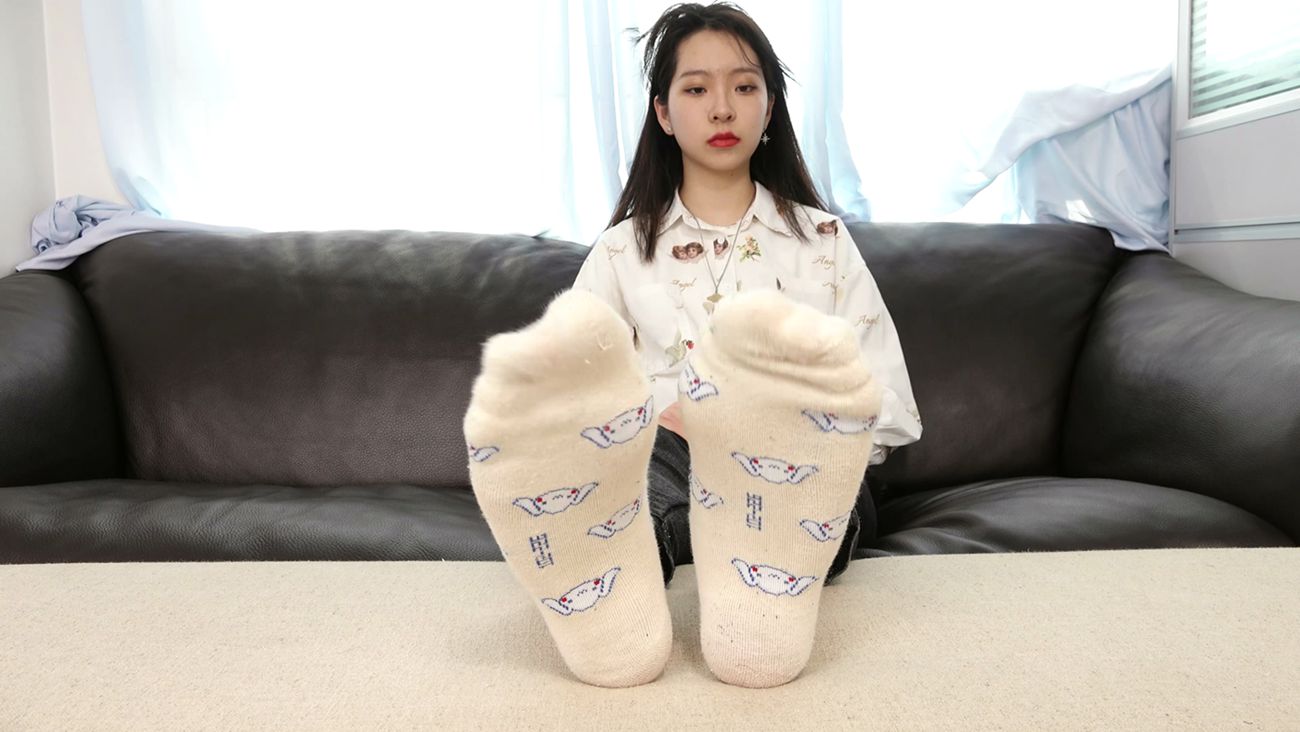 图片[57]-[Sexy Asian Girls Feet] NO.035-初恋般记忆的小女生YIYI近距离秀脚 [239P] – 速更版-美库