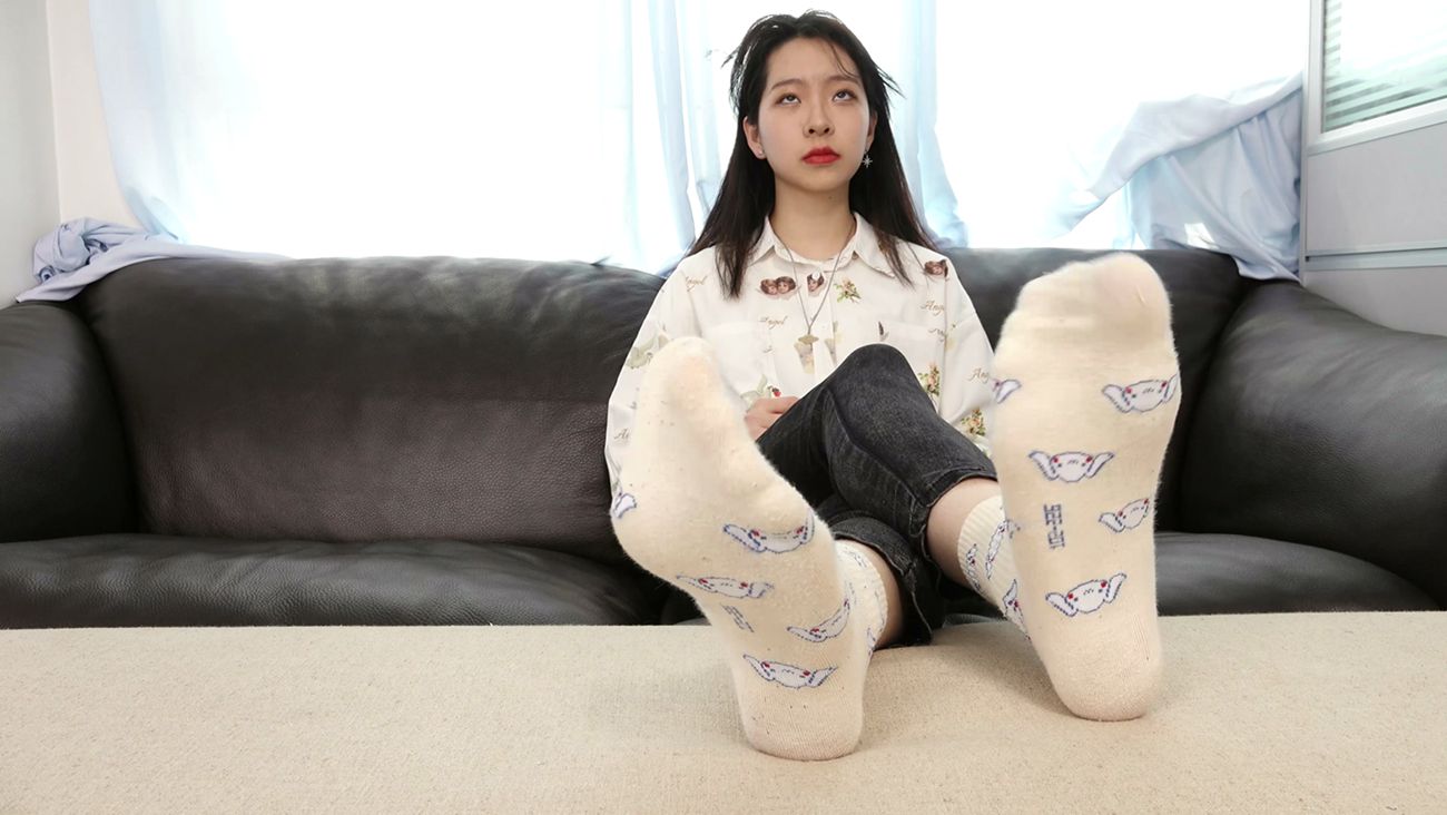 图片[76]-[Sexy Asian Girls Feet] NO.035-初恋般记忆的小女生YIYI近距离秀脚 [239P] – 速更版-美库