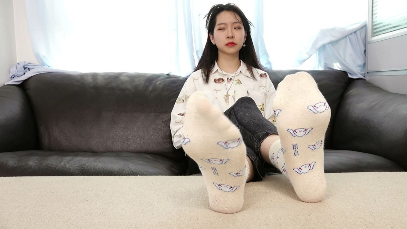 图片[78]-[Sexy Asian Girls Feet] NO.035-初恋般记忆的小女生YIYI近距离秀脚 [239P] – 速更版-美库