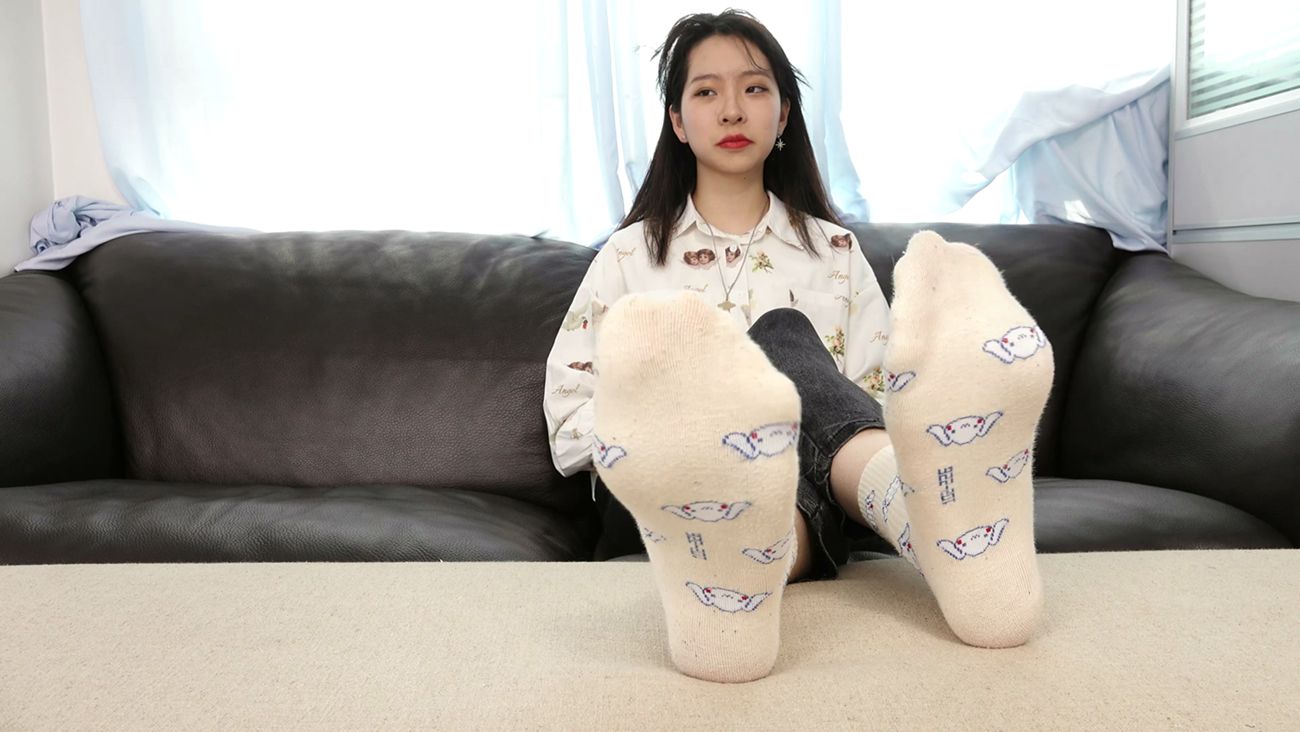 图片[80]-[Sexy Asian Girls Feet] NO.035-初恋般记忆的小女生YIYI近距离秀脚 [239P] – 速更版-美库