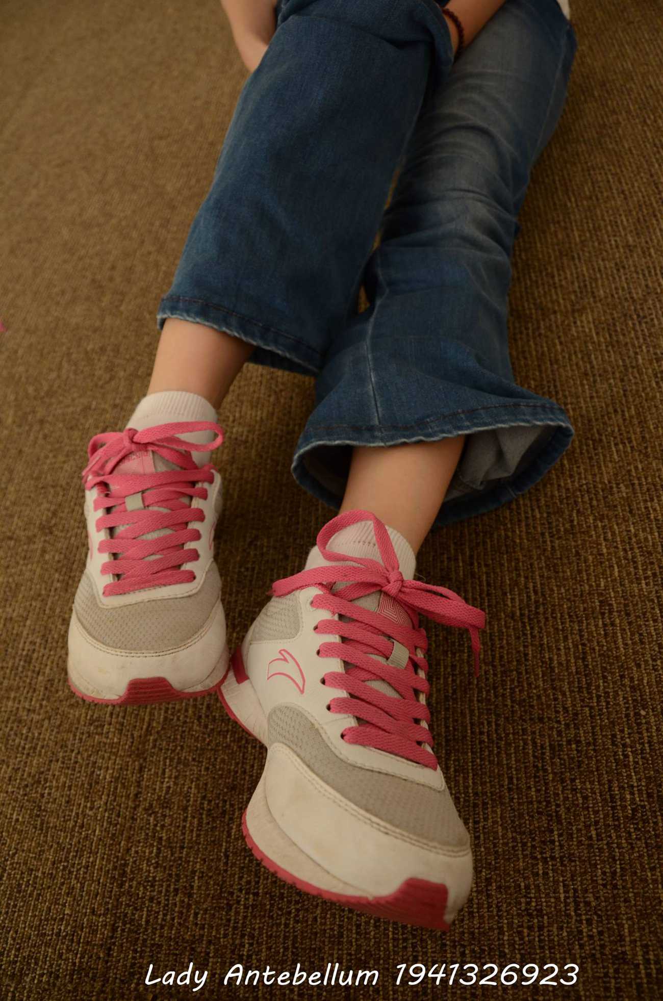 图片[22]-[战前女神] 美腿美足精品摄影套图 127 [220P] – 速更版-美库