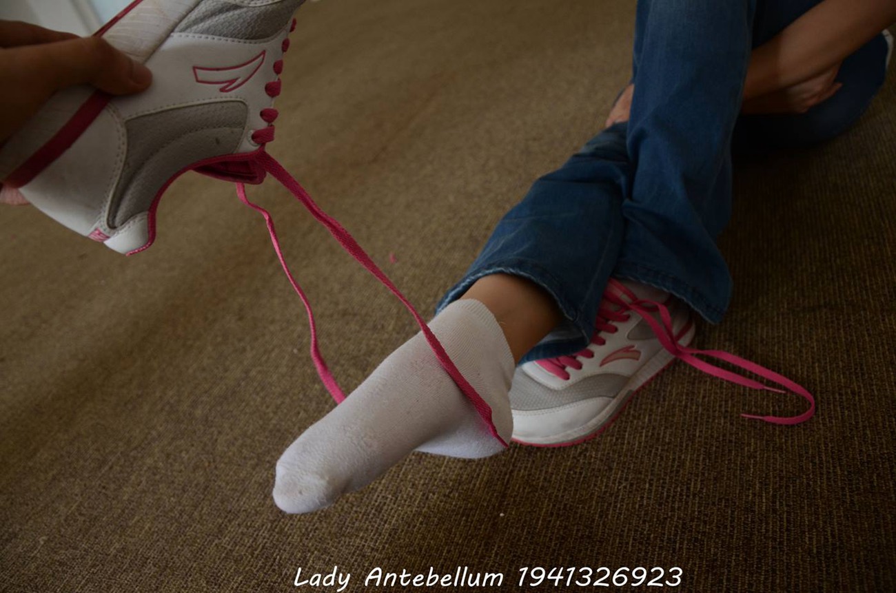 图片[40]-[战前女神] 美腿美足精品摄影套图 127 [220P] – 速更版-美库