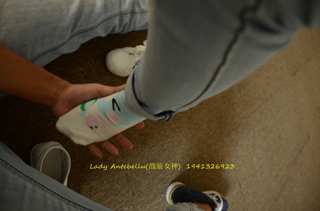 图片[18]-[战前女神] 美腿美足精品摄影套图 128 [170P] – 速更版-美库