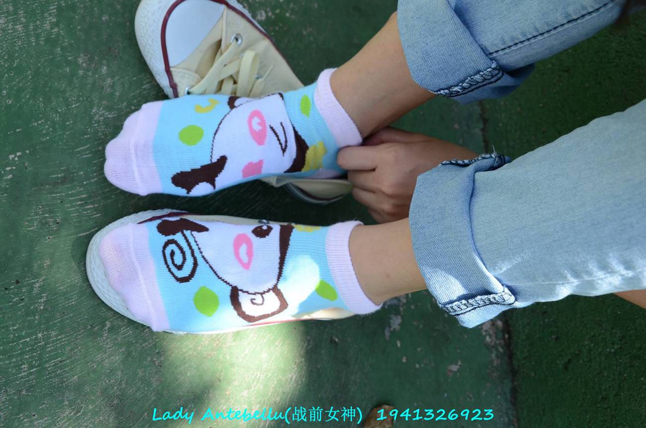 图片[26]-[战前女神] 美腿美足精品摄影套图 129 [200P] – 速更版-美库