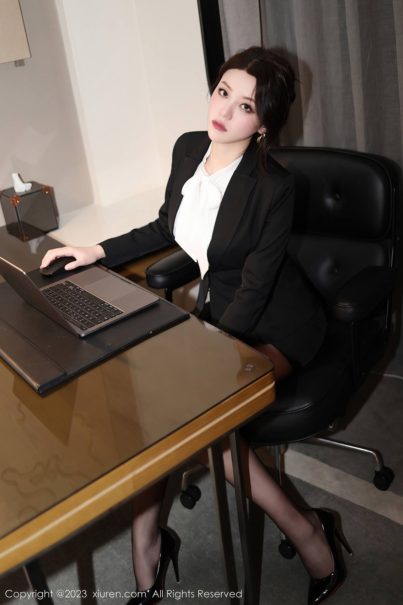 图片[41]-[Xiuren秀人网]2023.03.01 NO.6342 米娜MnaL[47+1P] – 速更版-美库