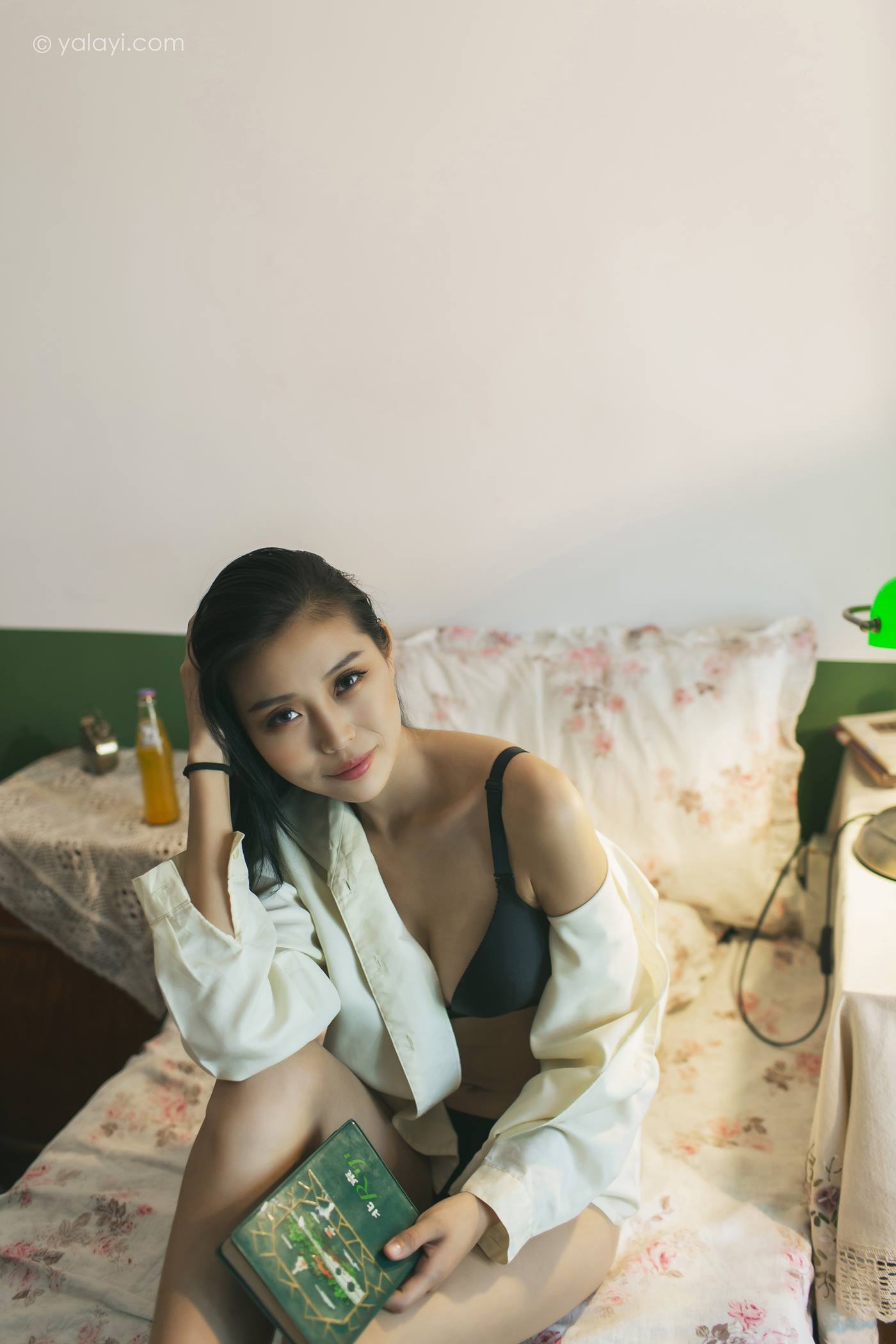 图片[18]-[YALAYI雅拉伊]2023.03.01 NO.1011 白衬衣女神 图雅[41+1P] – 速更版-美库