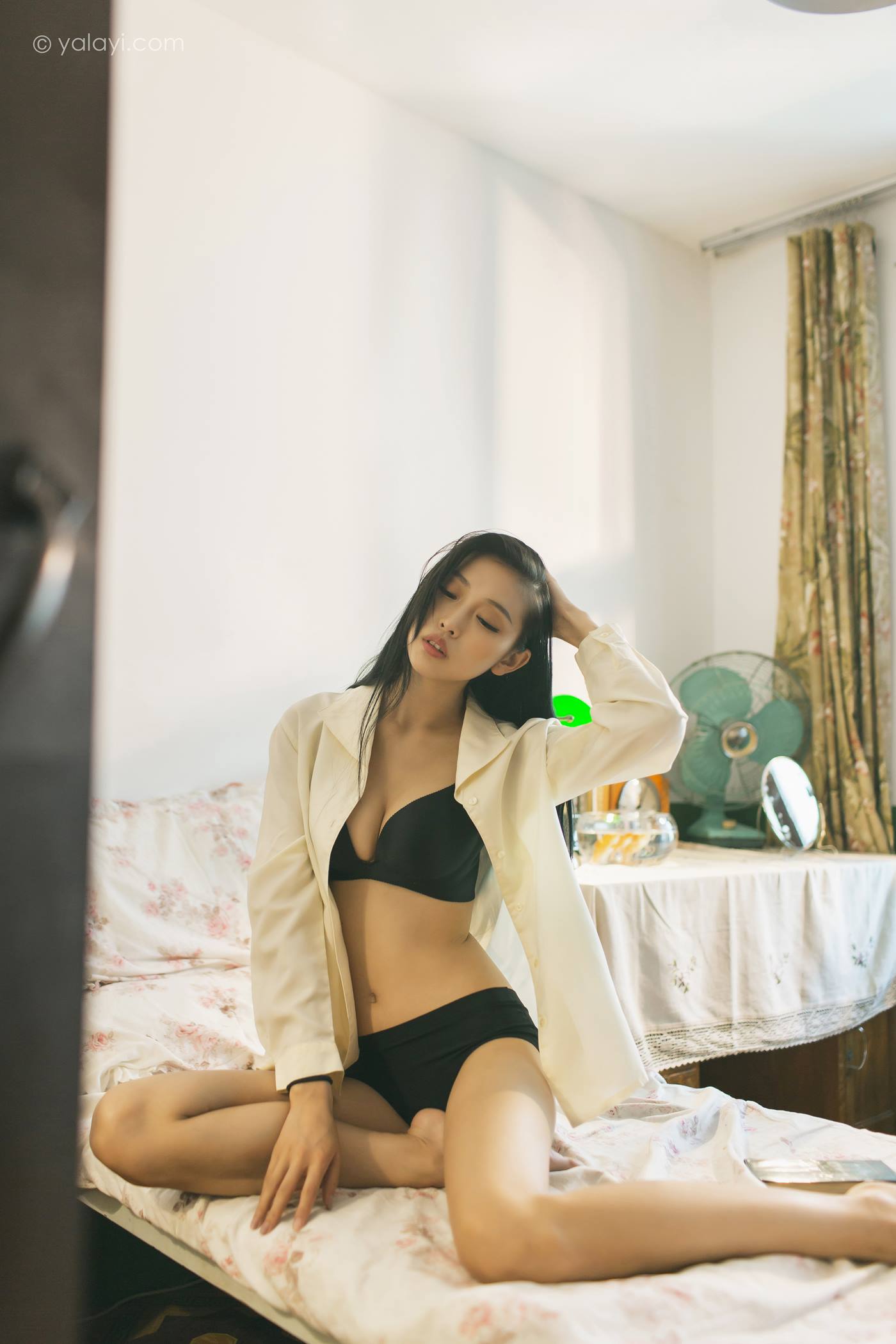 图片[35]-[YALAYI雅拉伊]2023.03.01 NO.1011 白衬衣女神 图雅[41+1P] – 速更版-美库