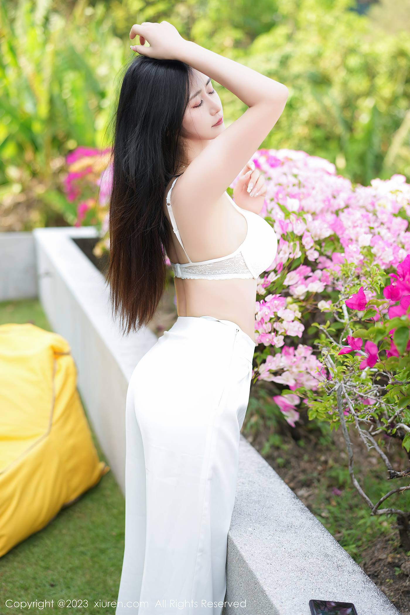 图片[24]-[Xiuren秀人网]2023.03.03 NO.6359 laura阿姣[25+1P] – 速更版-美库