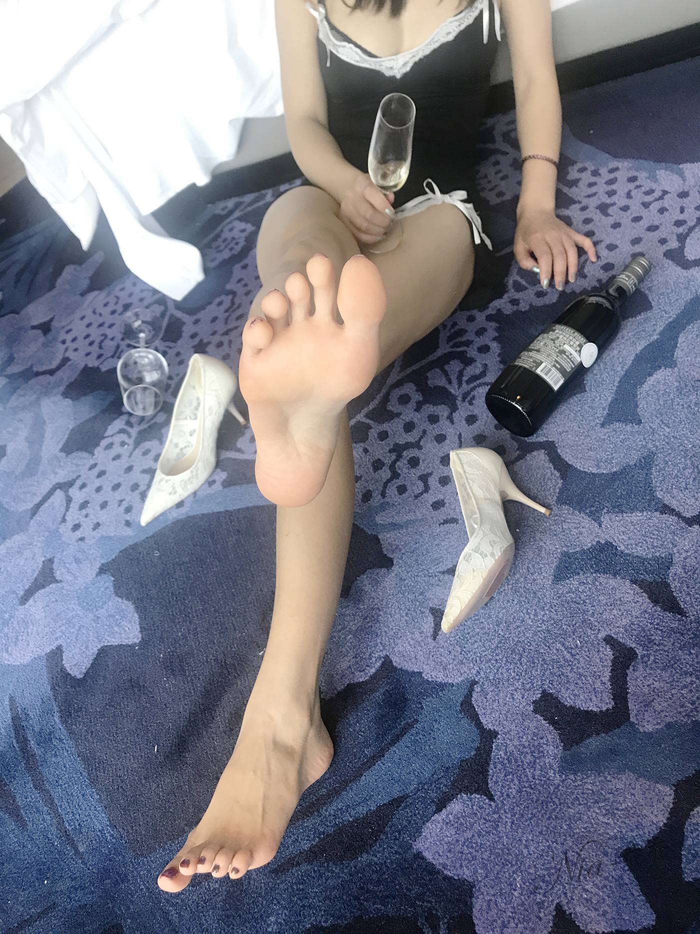 图片[20]-安乔乔儿(Nia乔乔)  宿醉[114P] – 速更版-美库