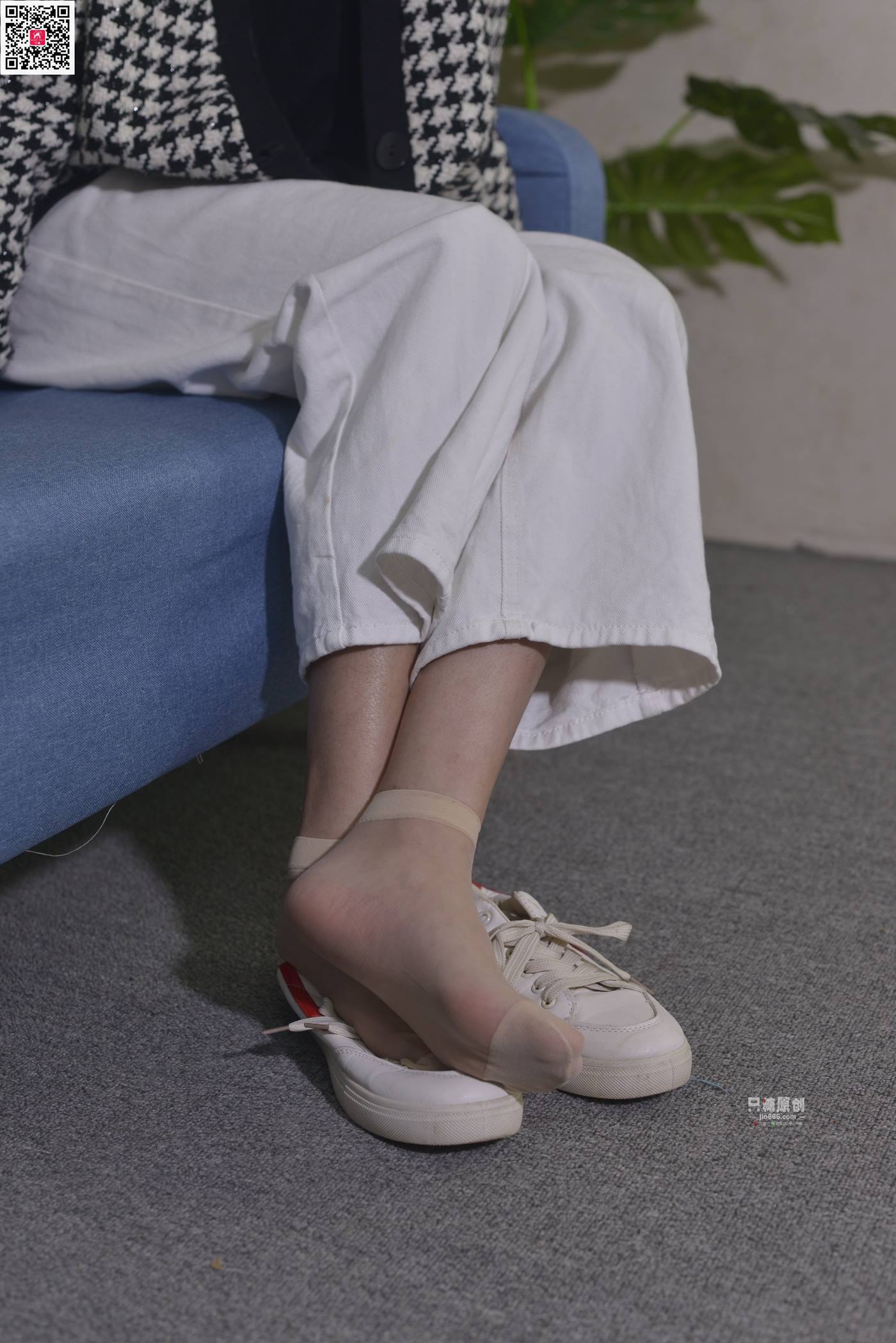 图片[34]-[只糖原创]NO.665 周菲 在城市的角落遇见[98P] – 速更版-美库