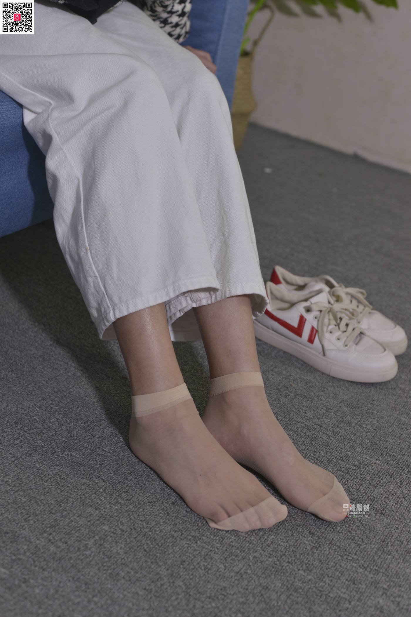 图片[35]-[只糖原创]NO.665 周菲 在城市的角落遇见[98P] – 速更版-美库