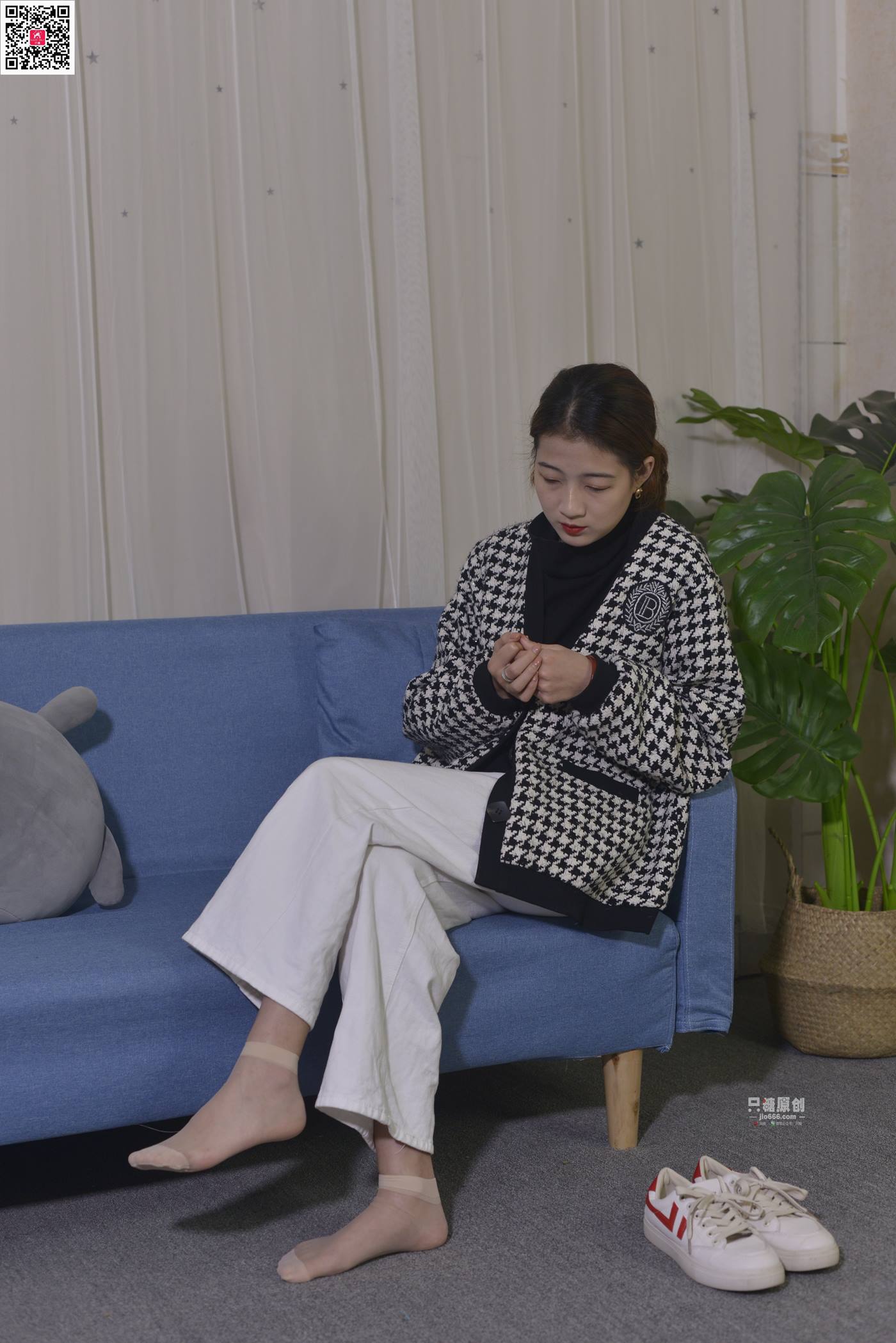 图片[52]-[只糖原创]NO.665 周菲 在城市的角落遇见[98P] – 速更版-美库