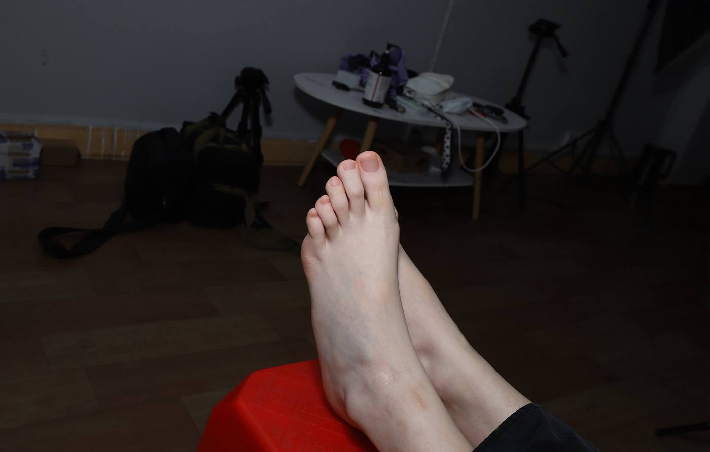 图片[28]-[Pary学生模拍] No.058 大美女琪琪脱下棉袜展示38码修长大白脚 [137P] – 速更版-美库