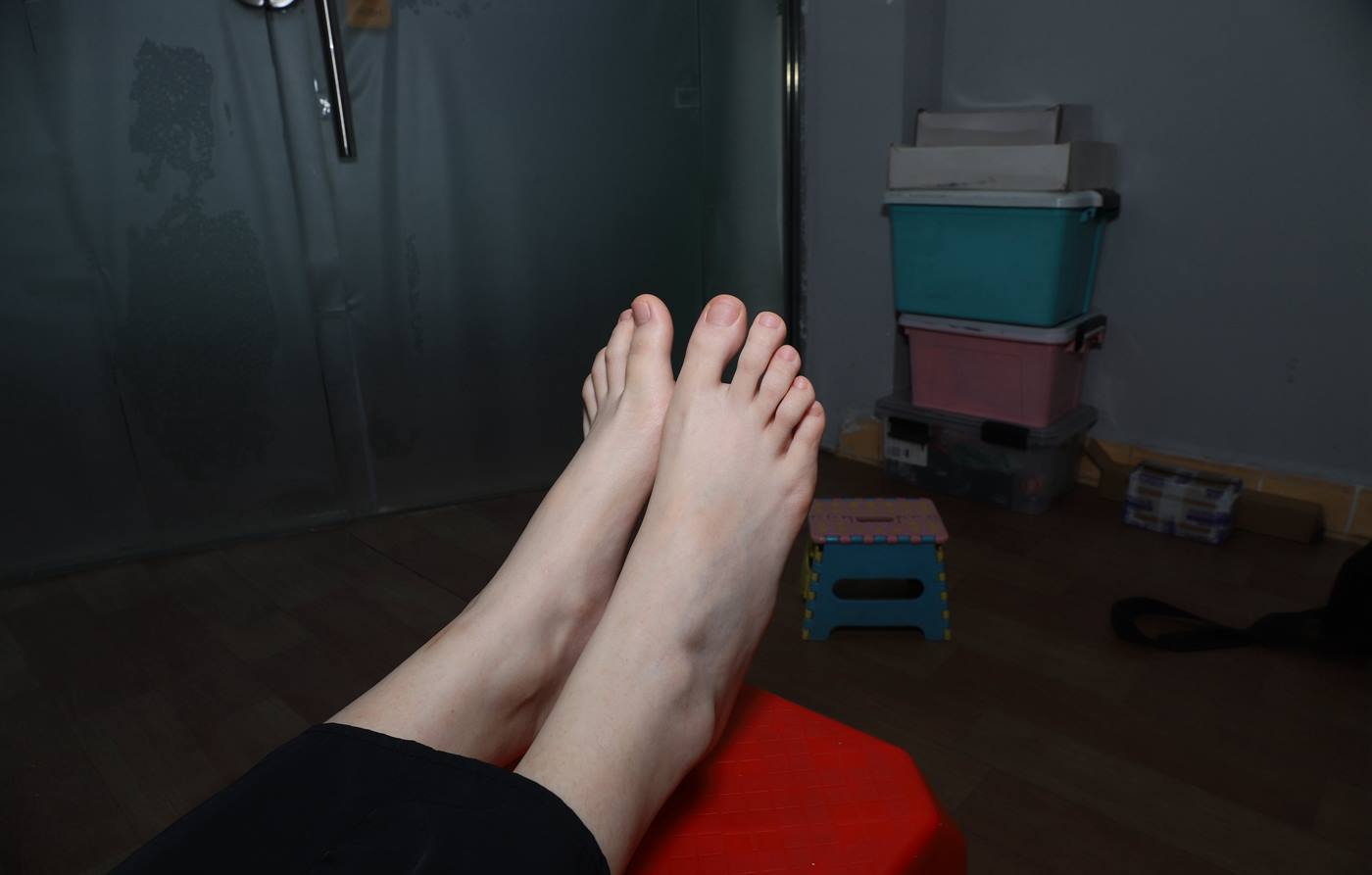 图片[33]-[Pary学生模拍] No.058 大美女琪琪脱下棉袜展示38码修长大白脚 [137P] – 速更版-美库