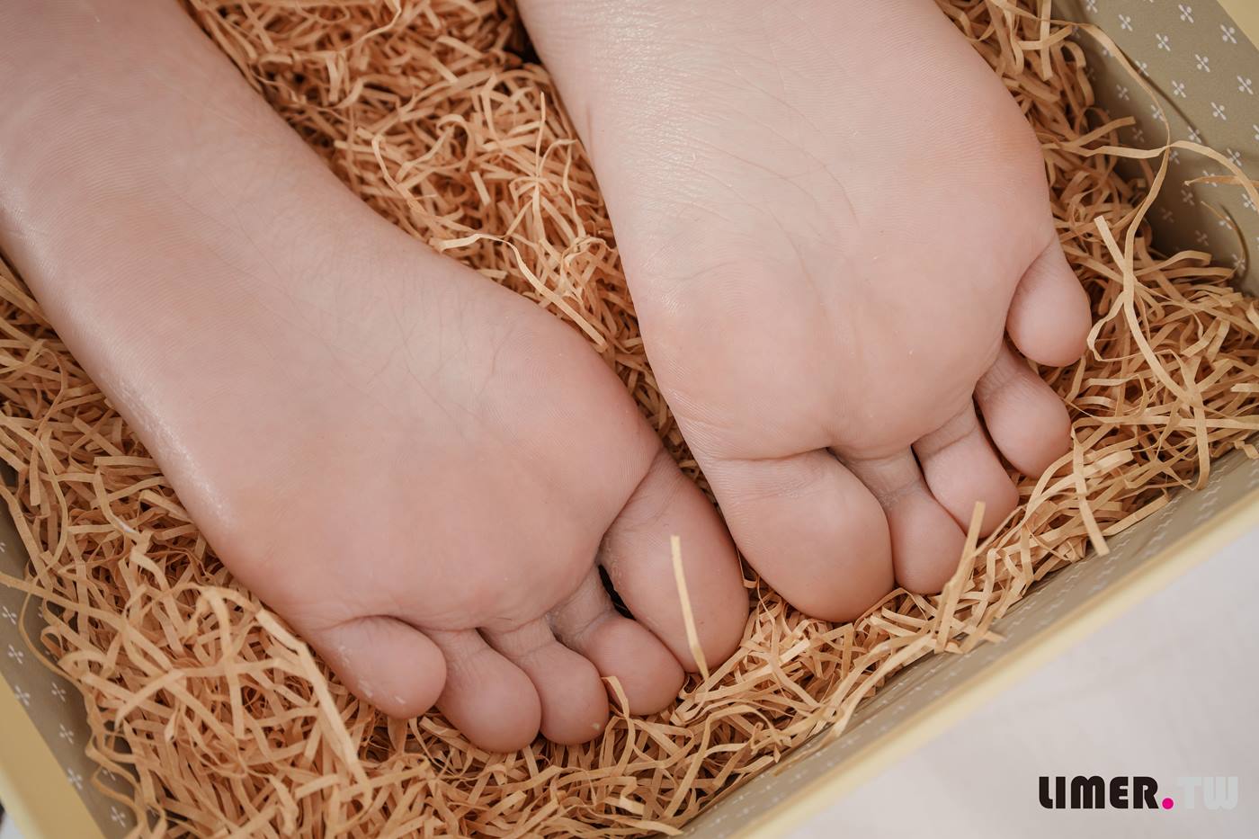 图片[13]-Limerence原创 NO.072 素人Una 可口啾C脚脚蛋糕[150P] – 速更版-美库